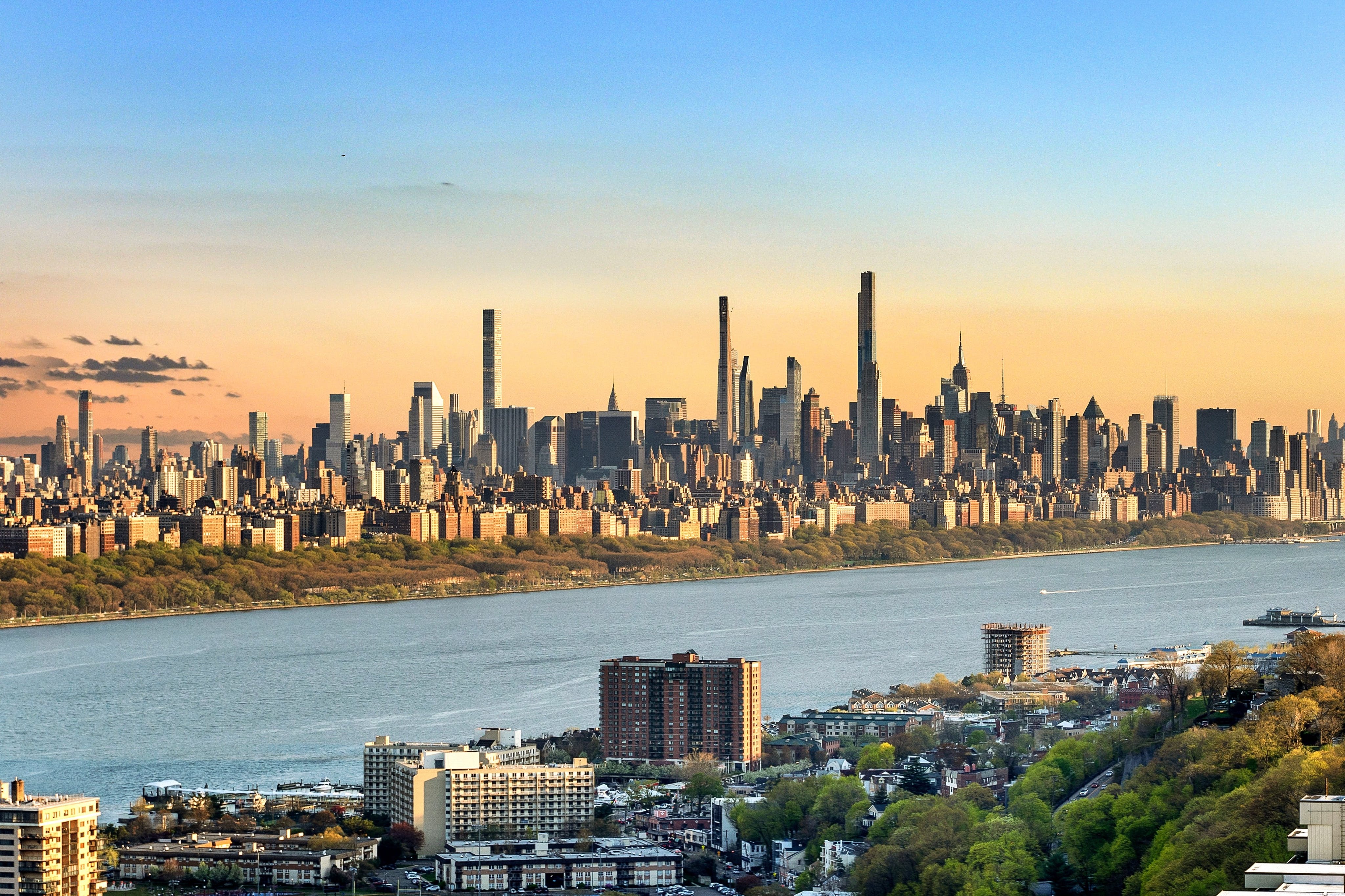 1500 Palisade Avenue Unit 27 D/E 
