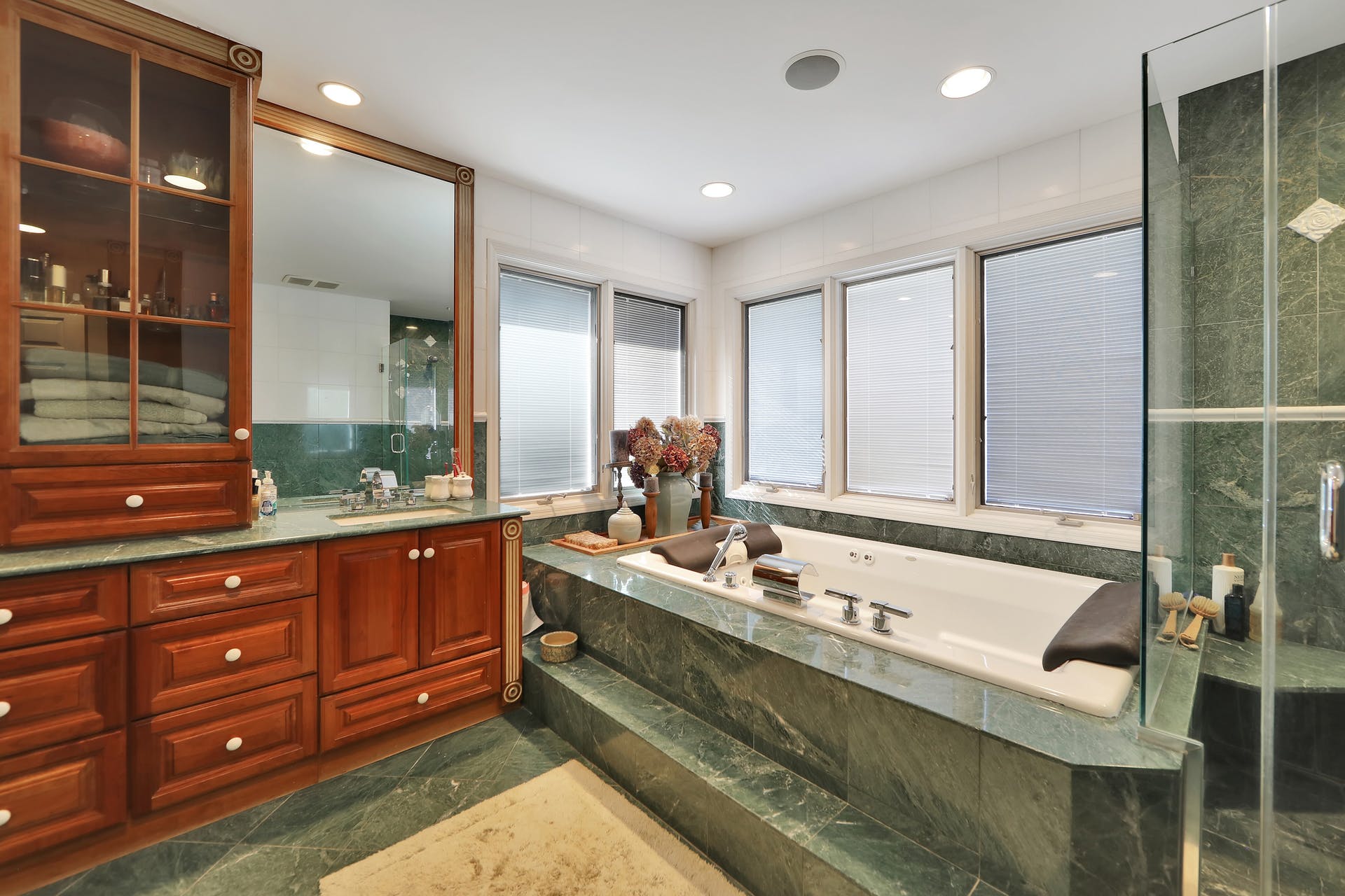 53 Blauvelt Dr