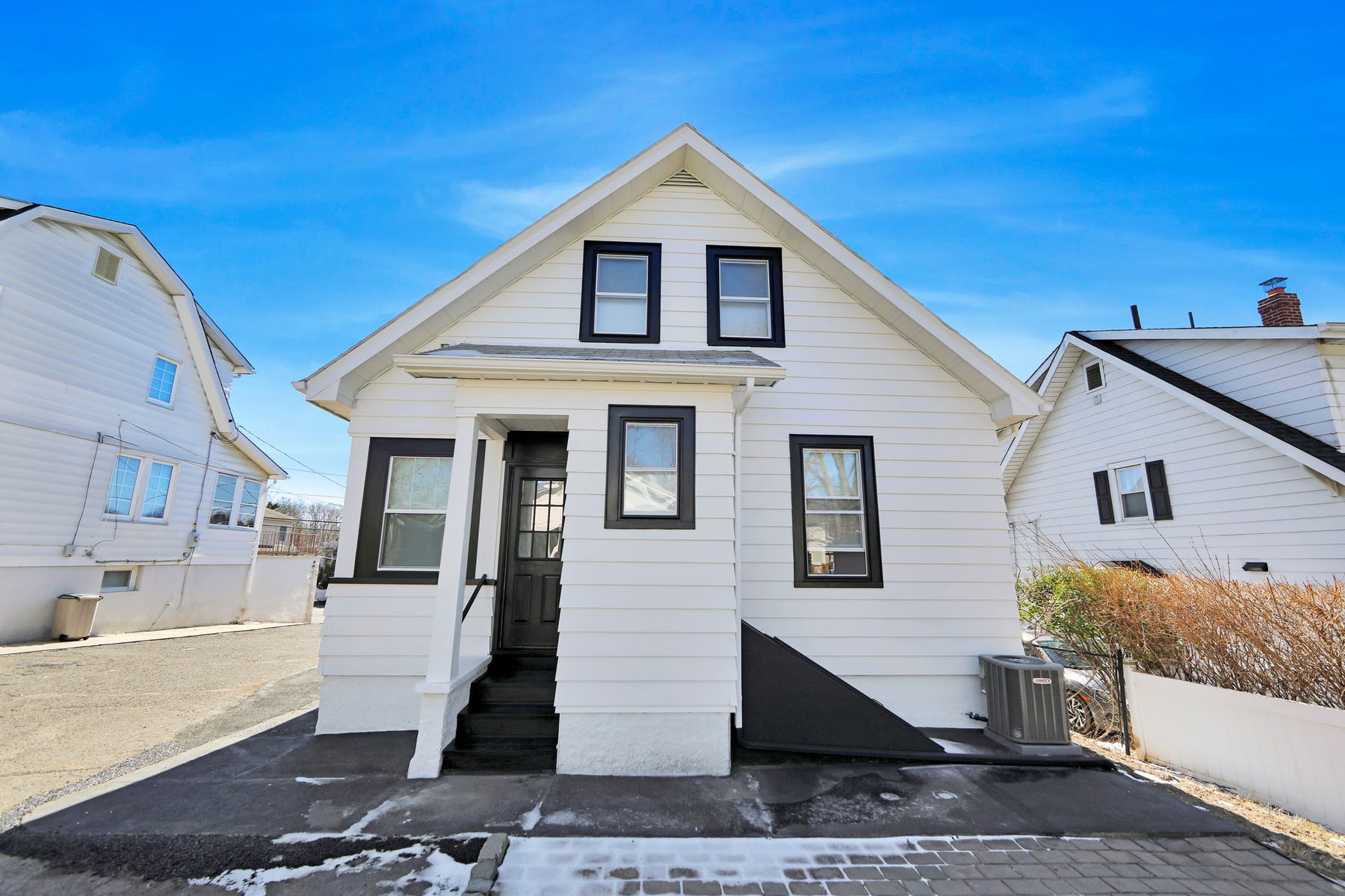 16 Leonard St.