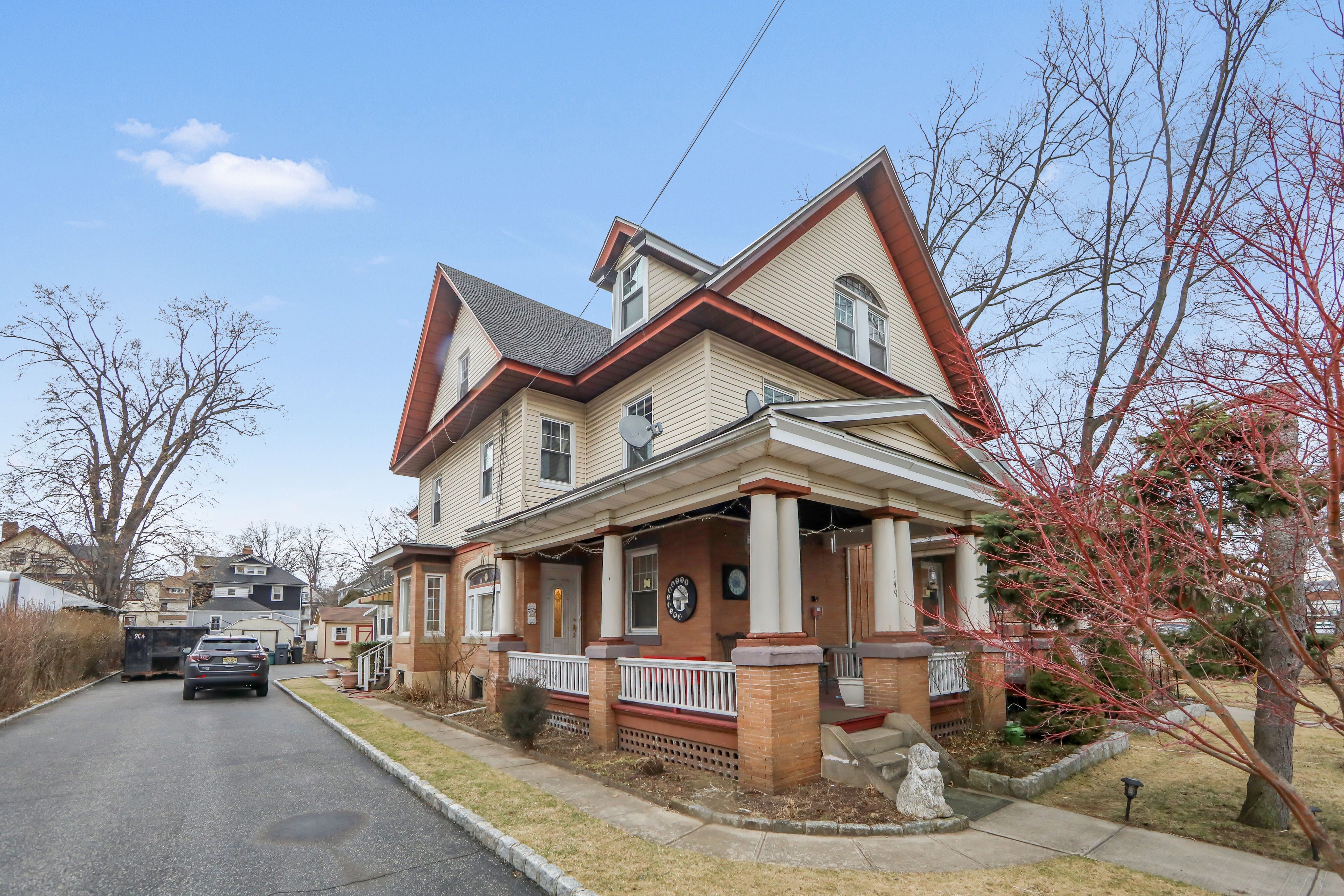 147-149 W. Palisade Avenue