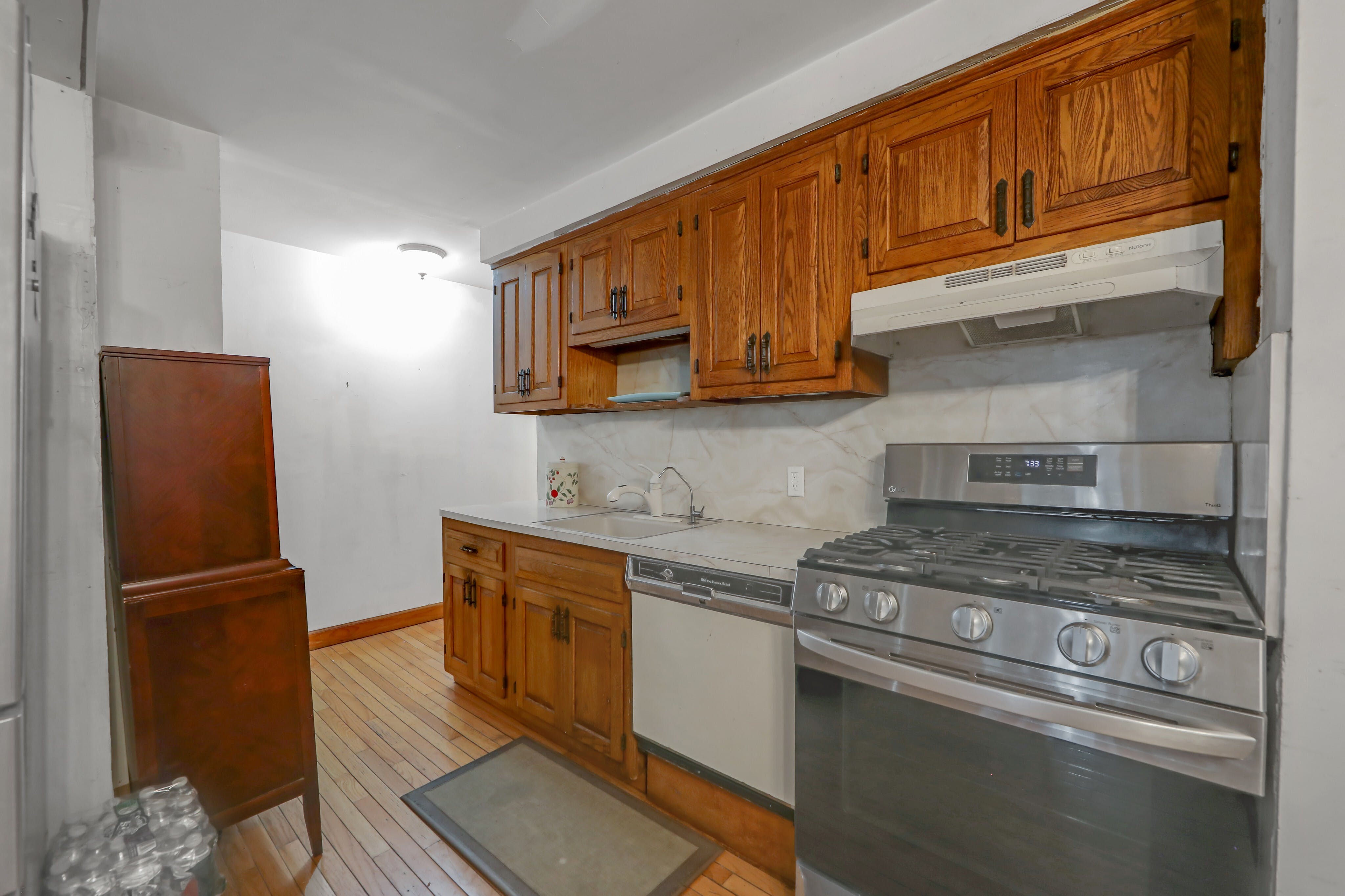 147-149 W. Palisade Avenue