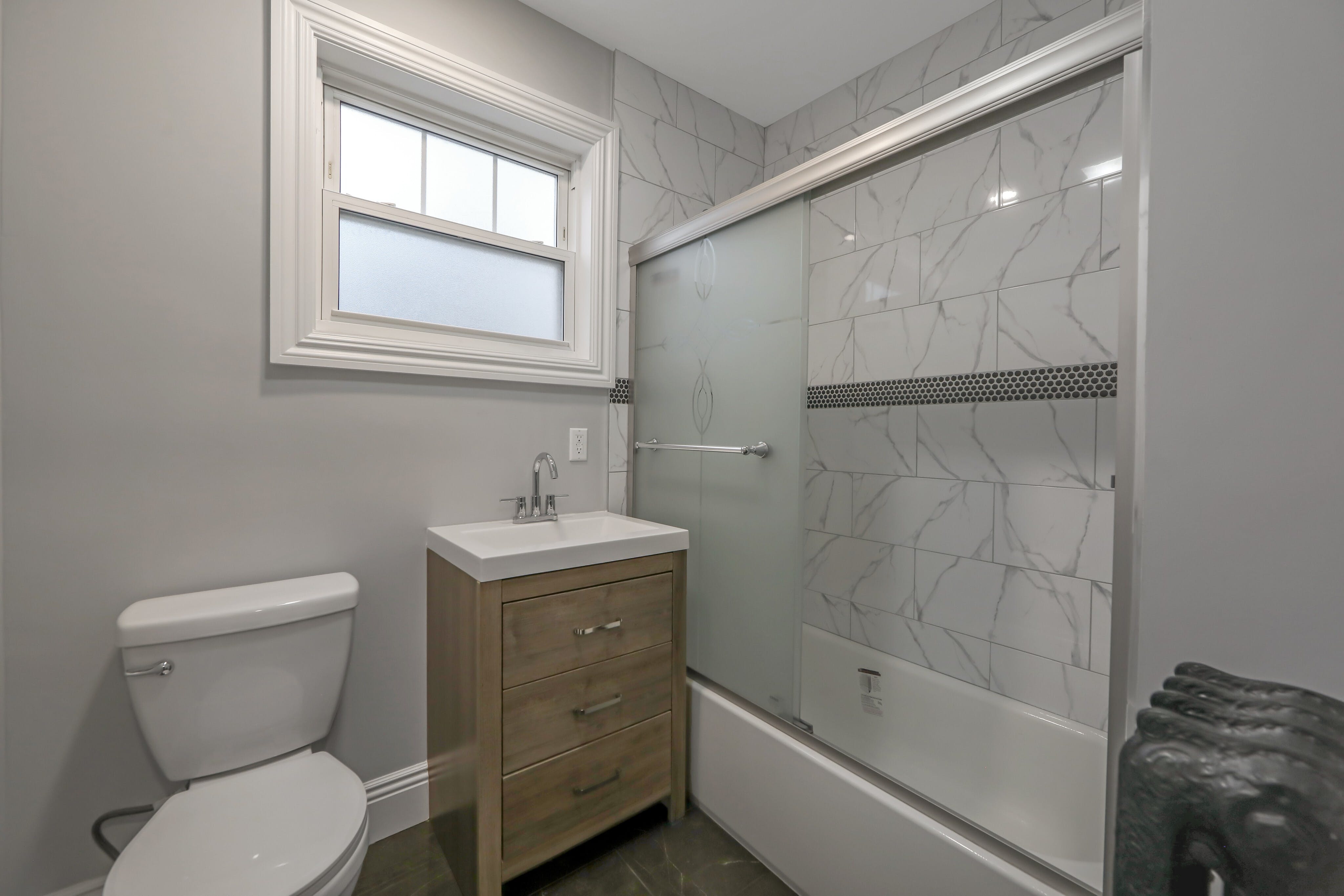 147-149 W. Palisade Avenue