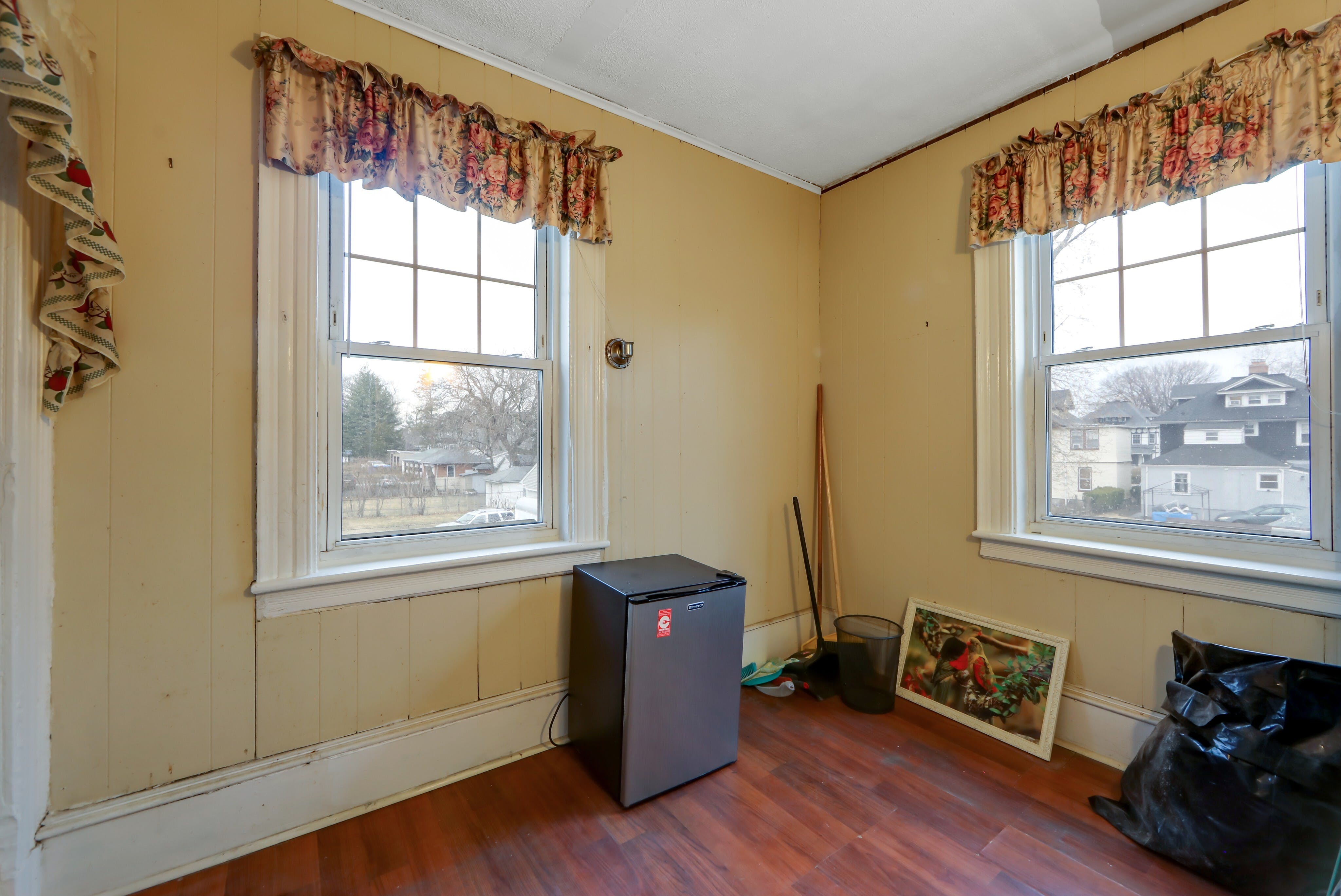 147-149 W. Palisade Avenue