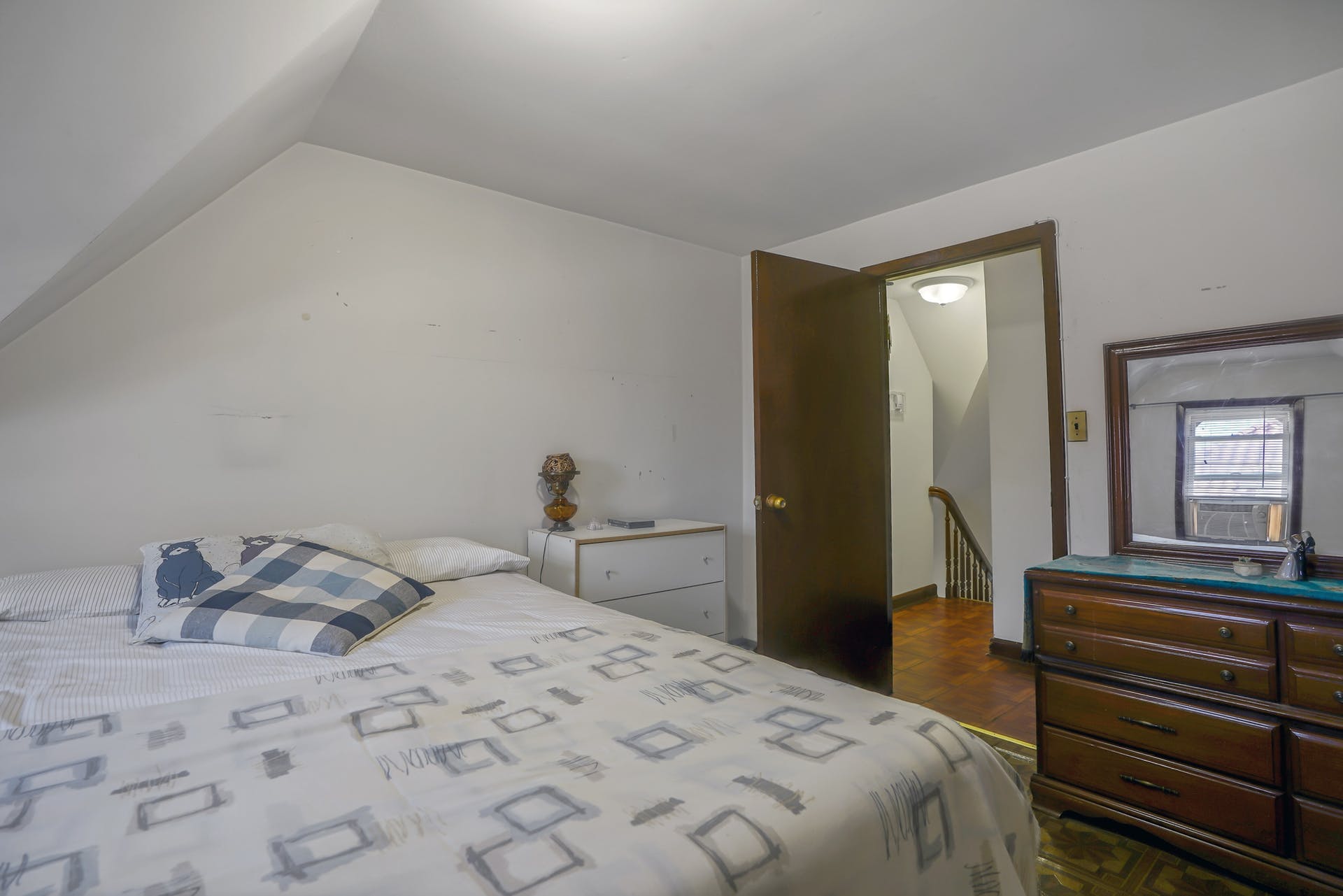 7804 Park Ave.