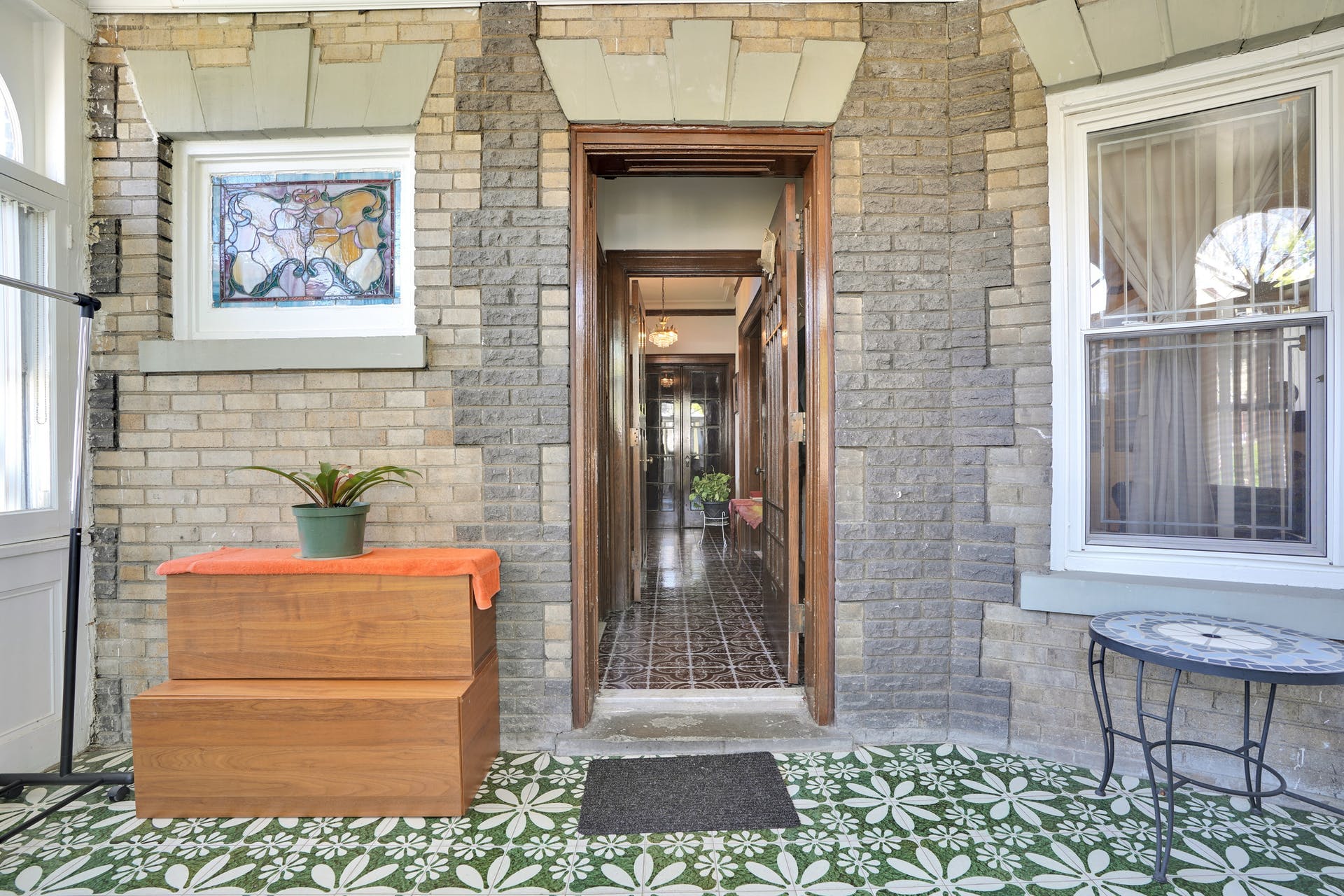 7804 Park Ave.