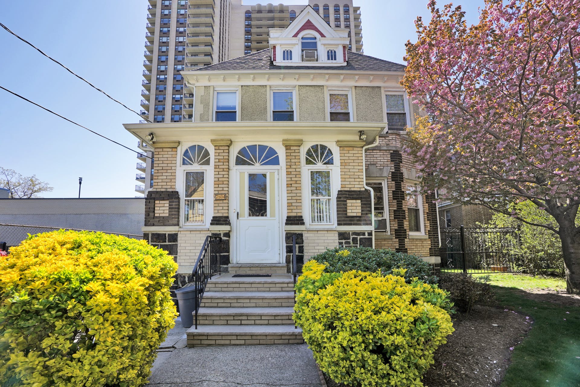 7804 Park Ave.