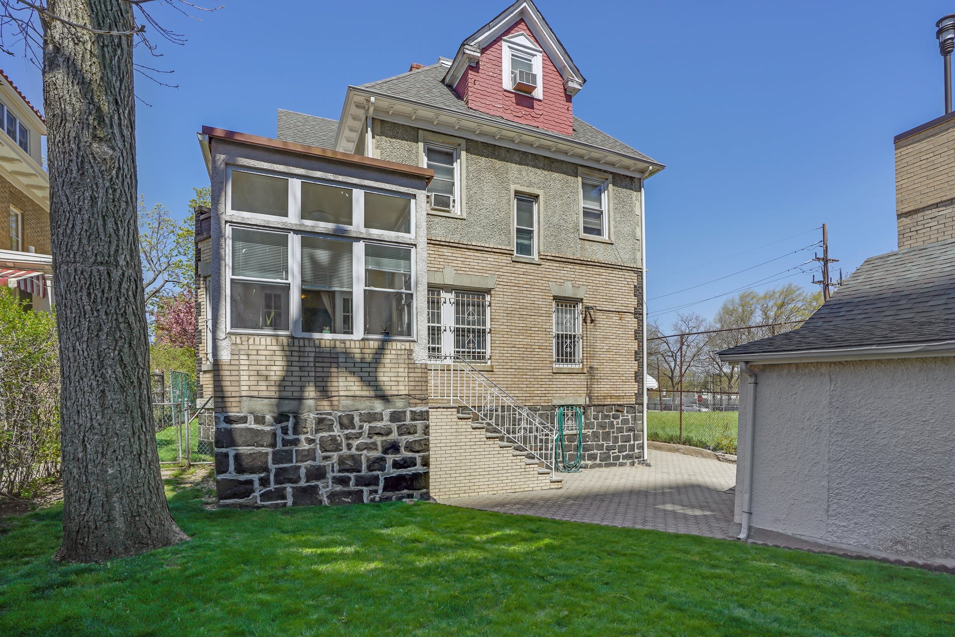 7804 Park Ave.