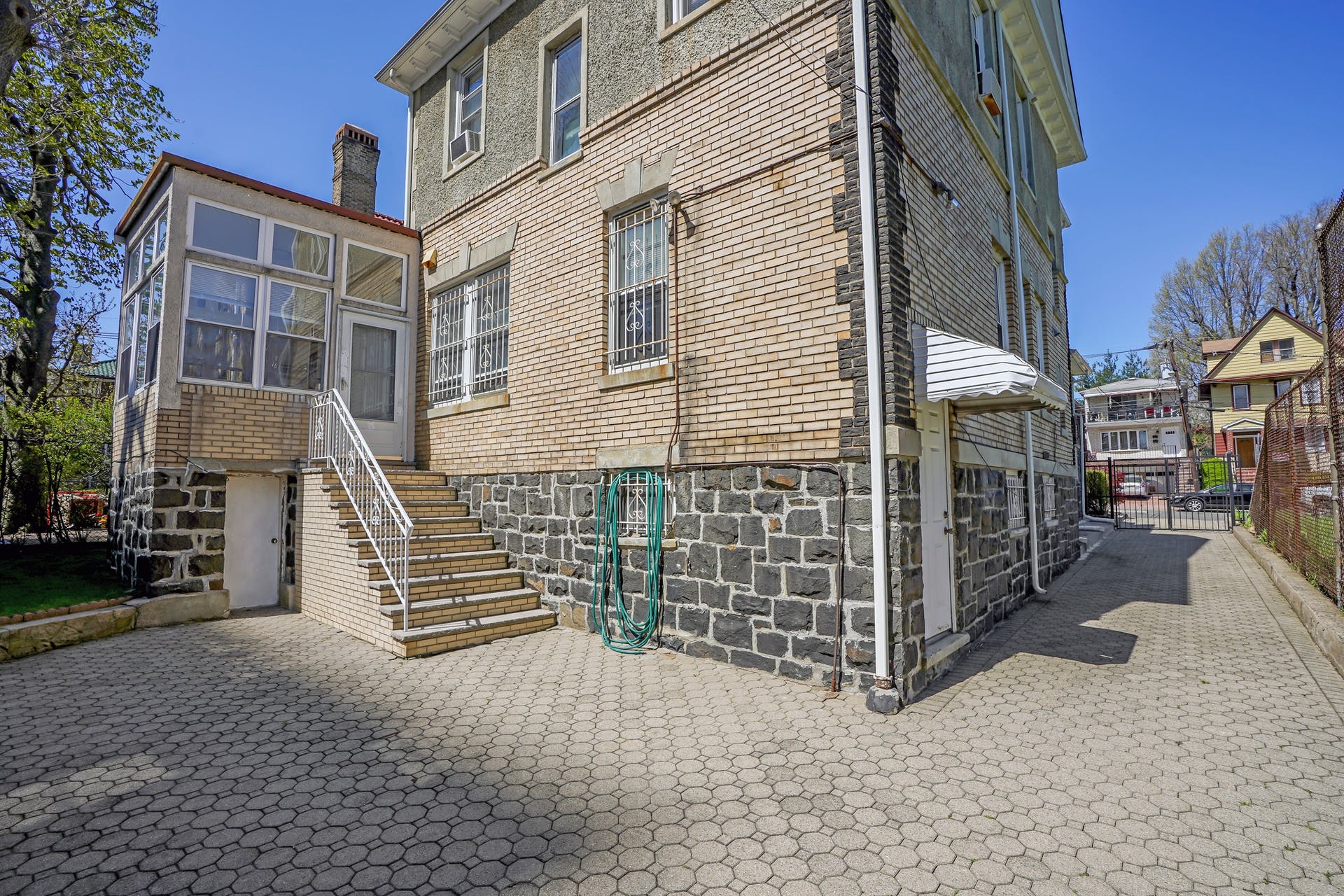 7804 Park Ave.
