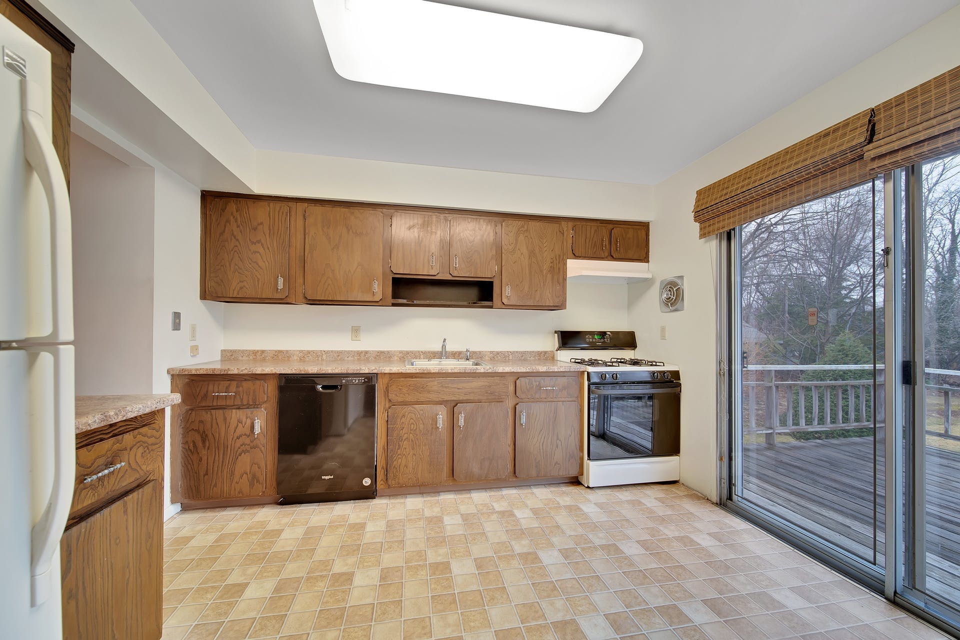 978 River Road