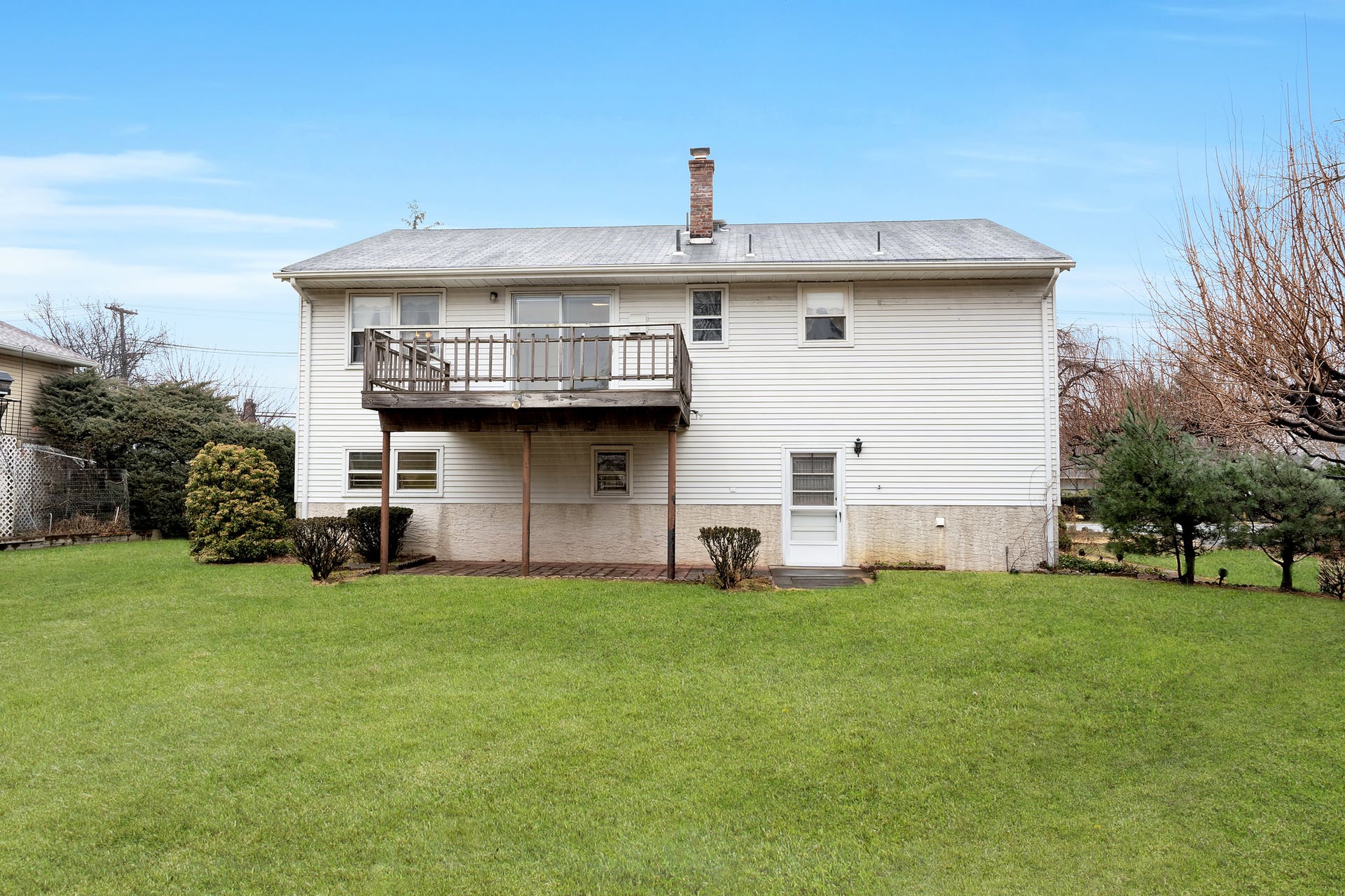978 River Road