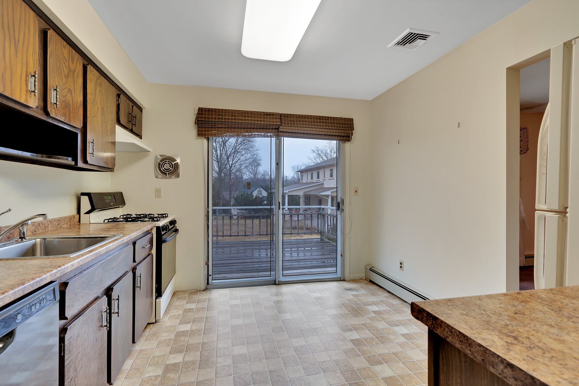 978 River Road