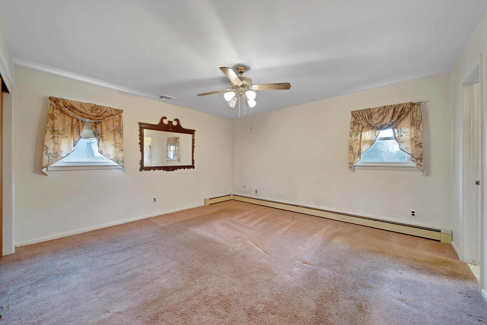 978 River Road