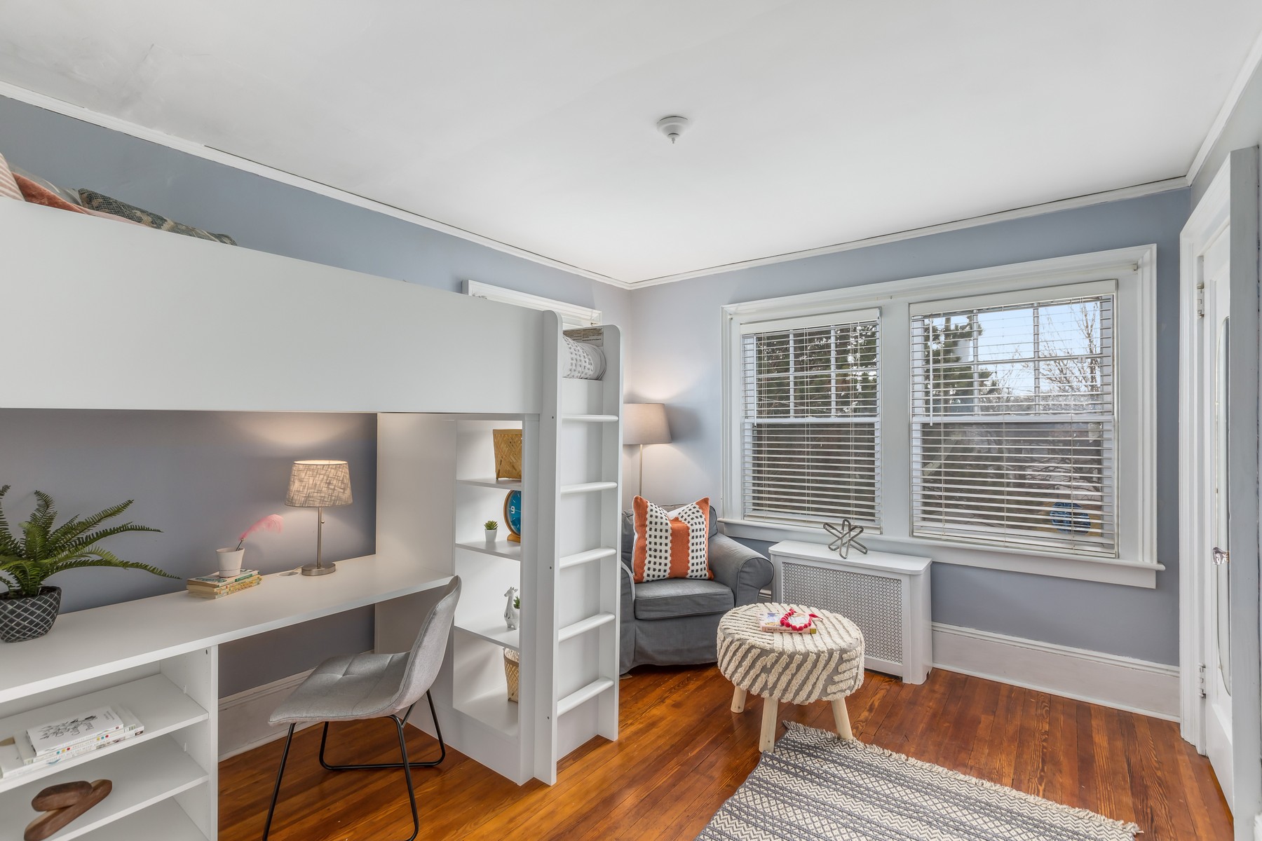 17 Columbus Avenue