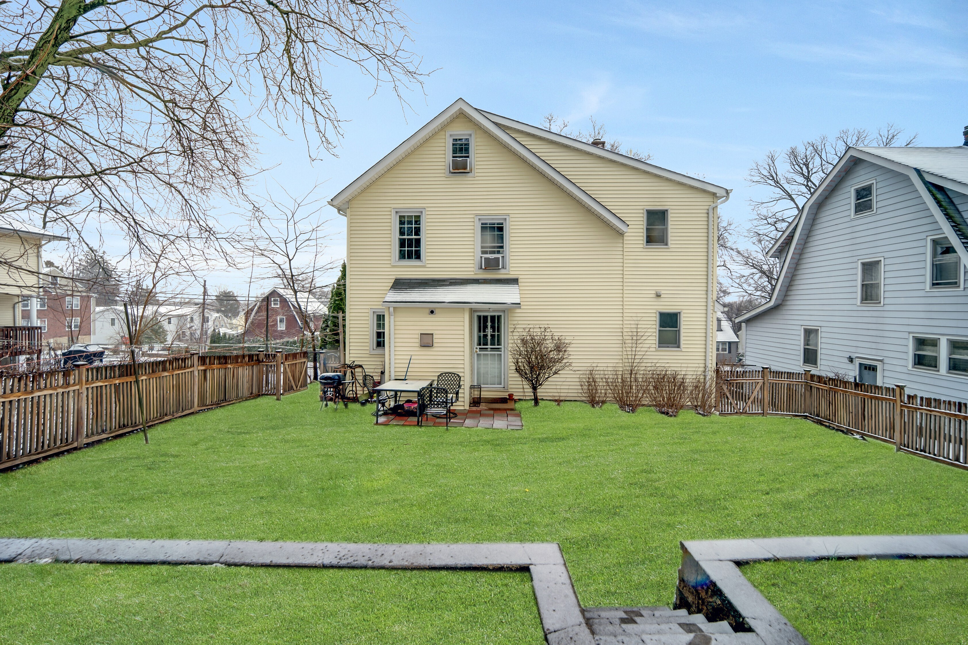 167 8th Street