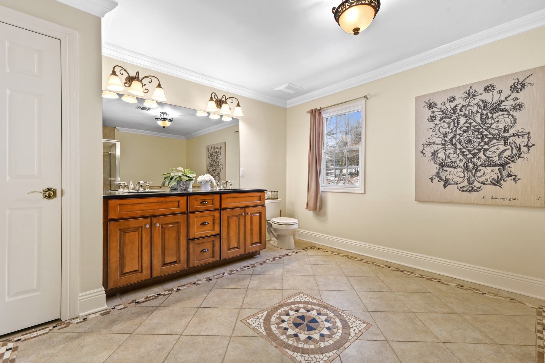 5 Ledgewood Drive