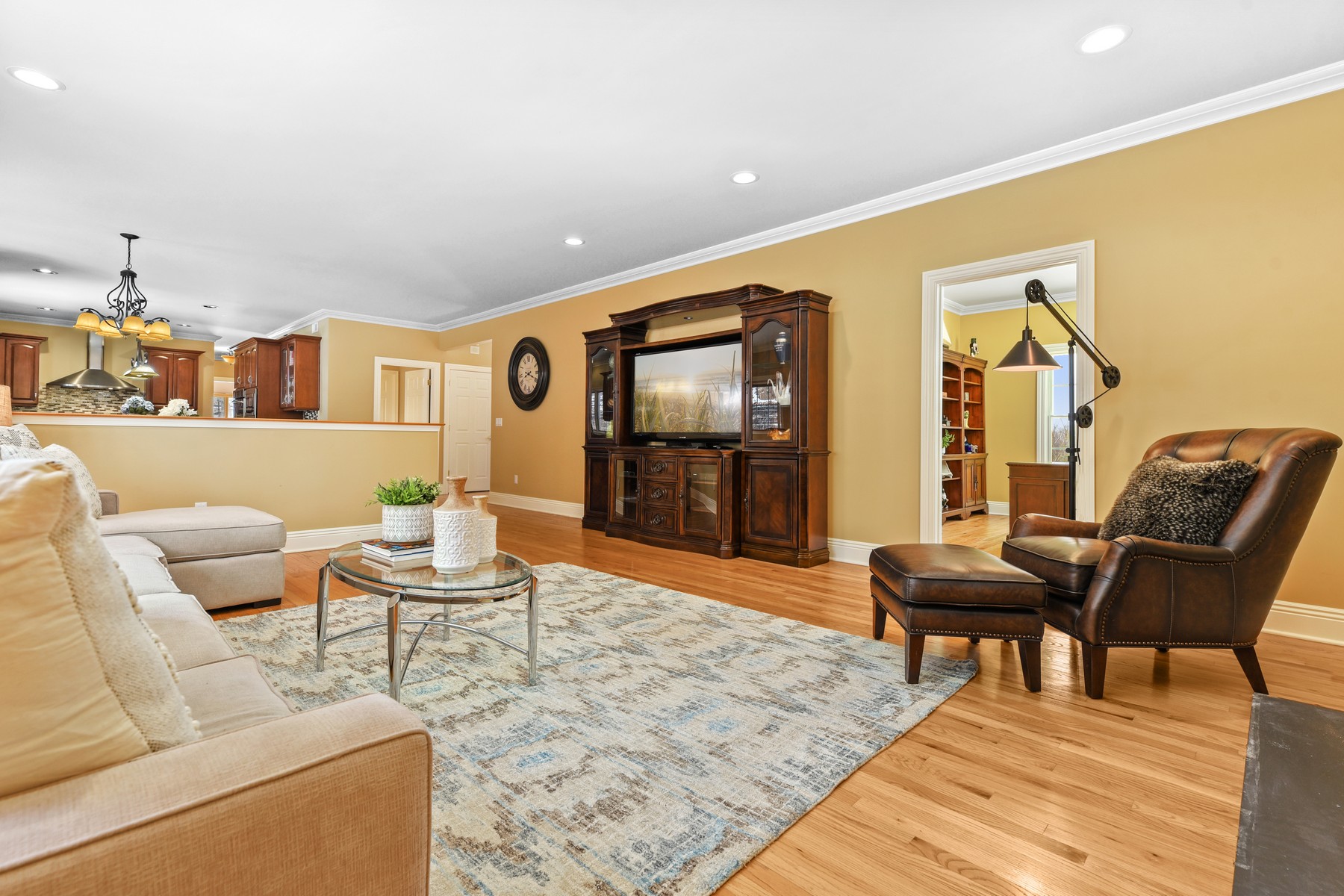 5 Ledgewood Drive