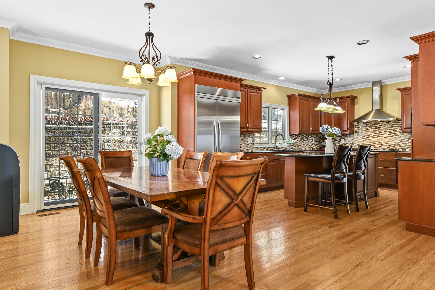 5 Ledgewood Drive