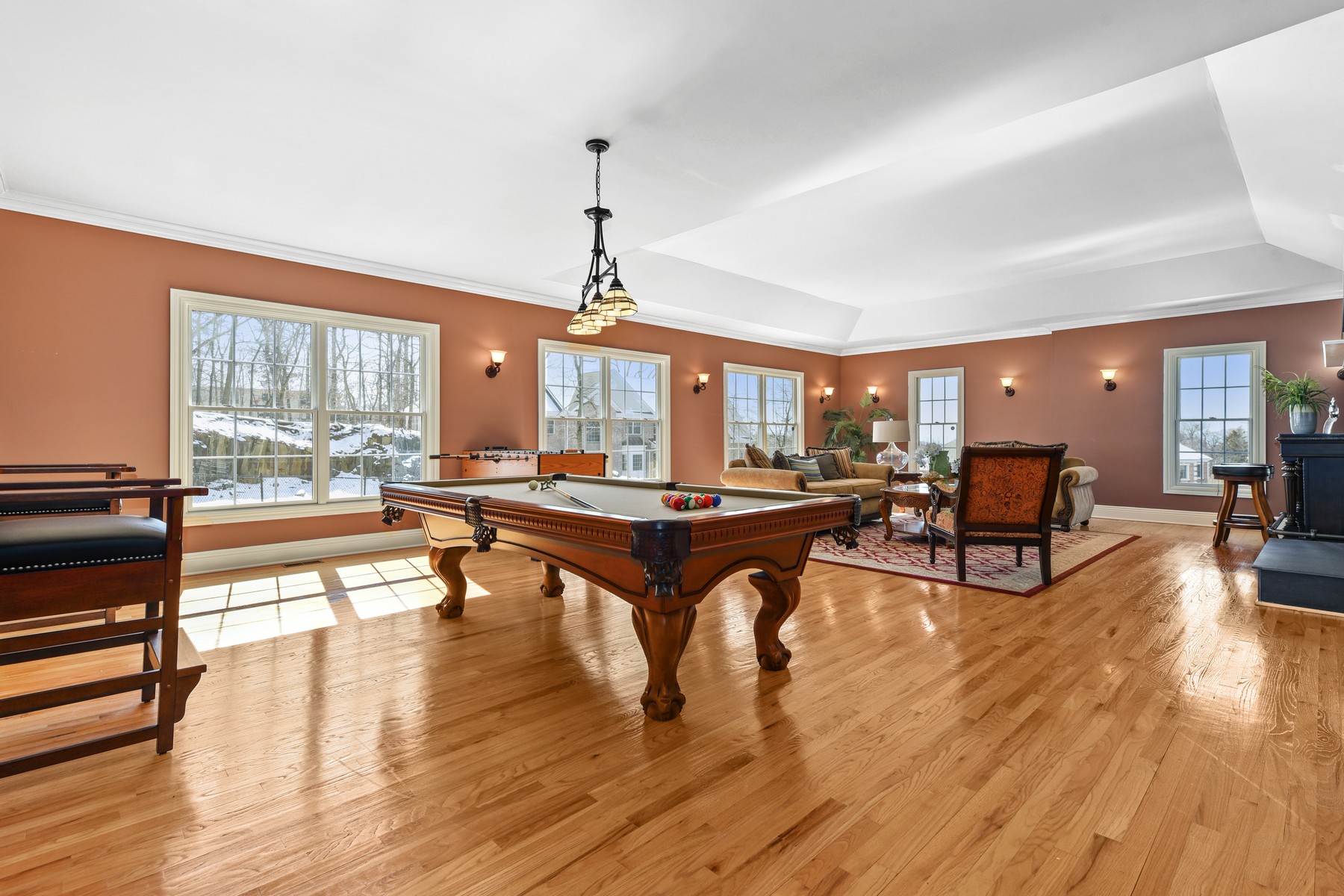 5 Ledgewood Drive