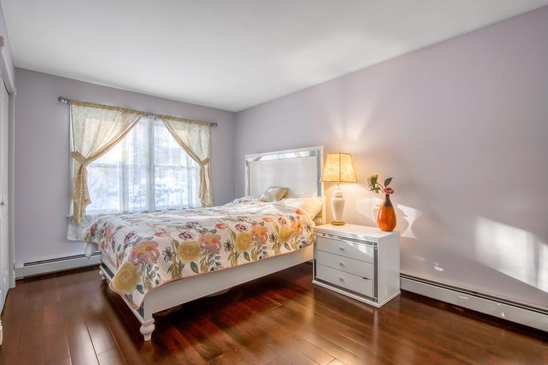 141 E. Lakeside Drive