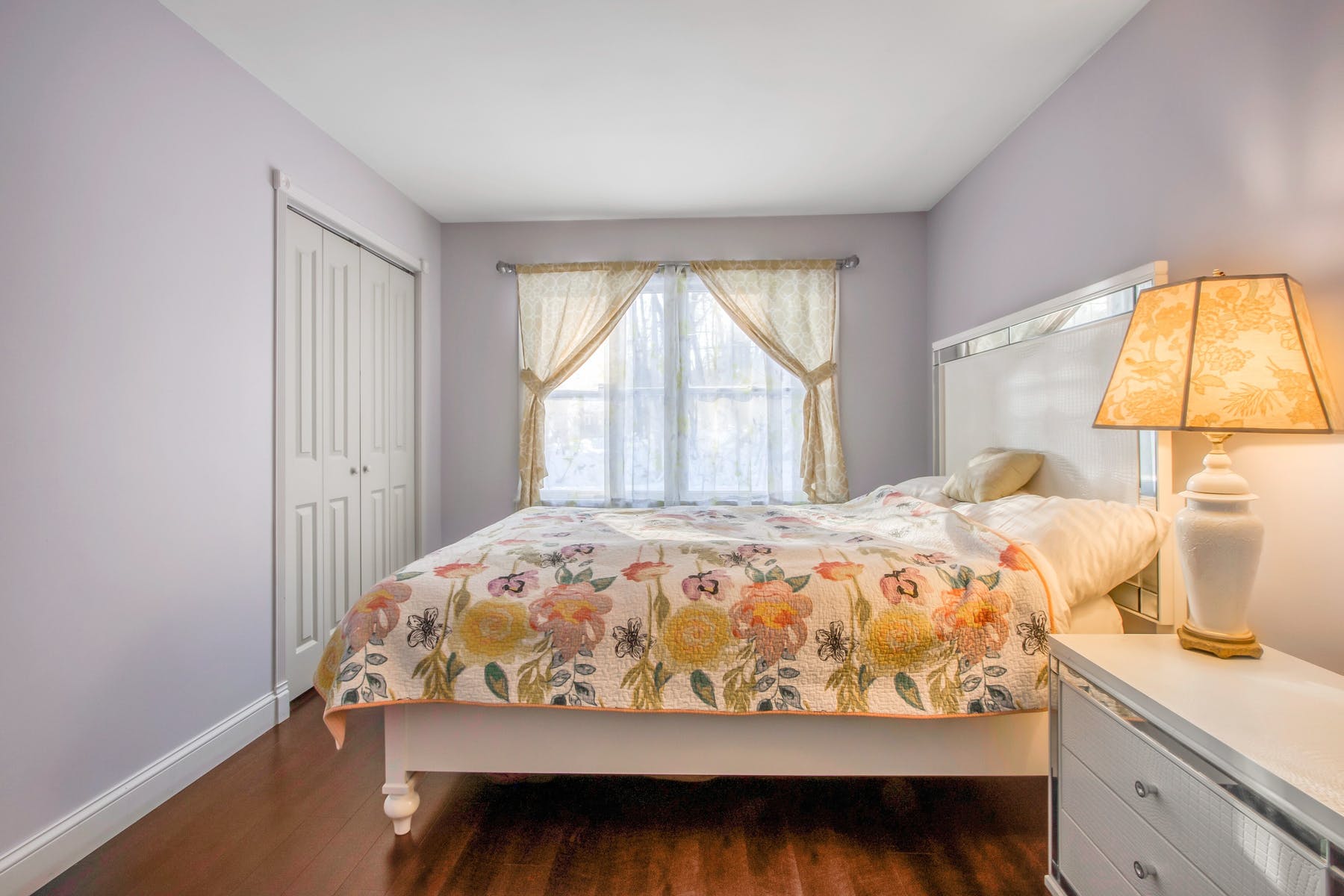 141 E. Lakeside Drive