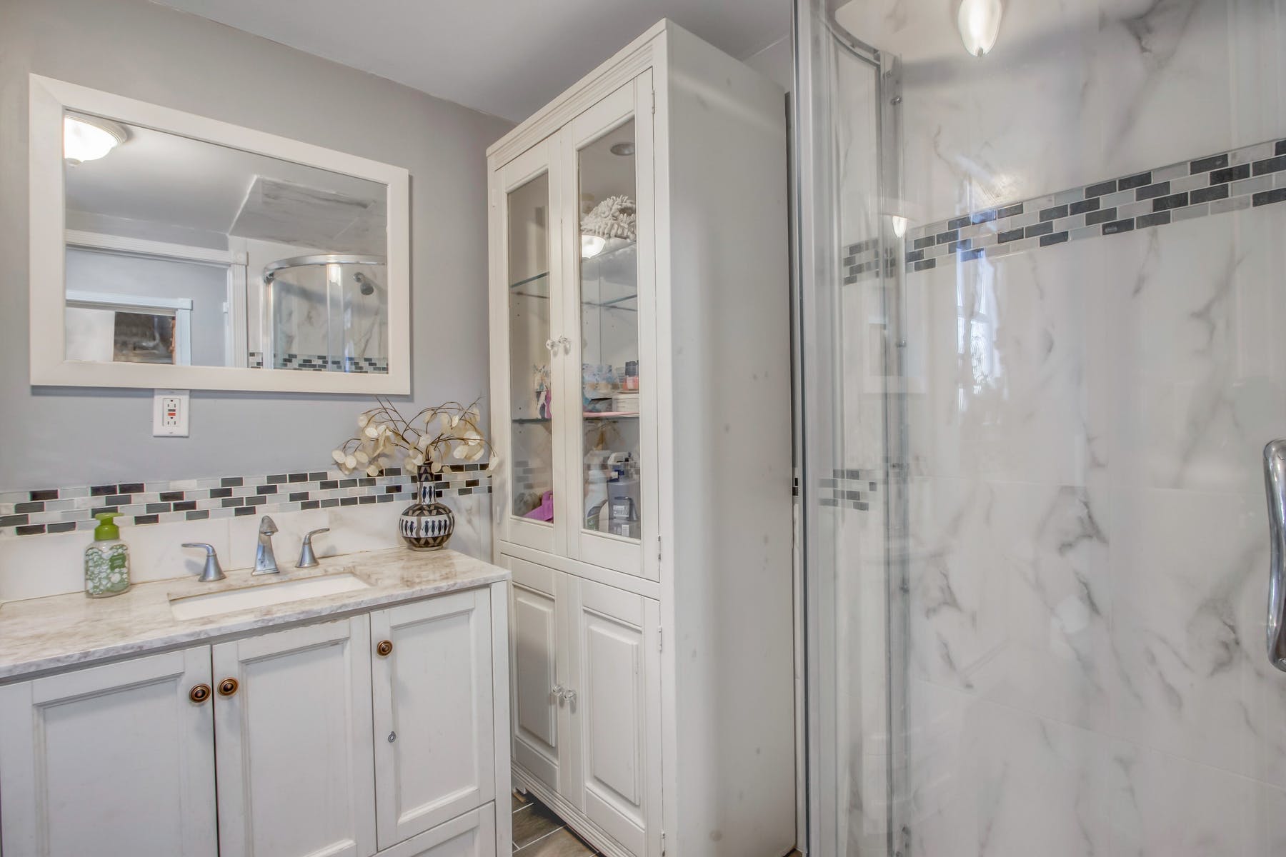 141 E. Lakeside Drive