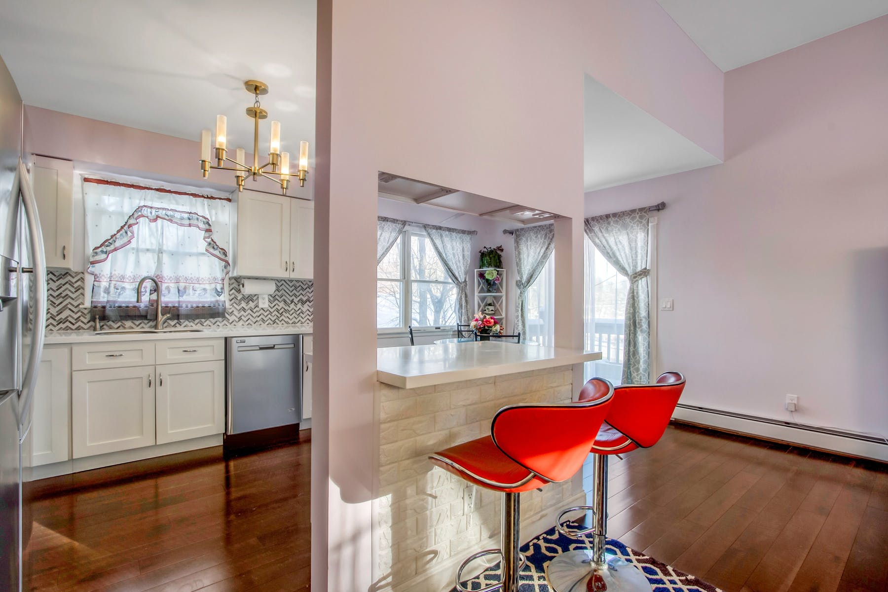 141 E. Lakeside Drive