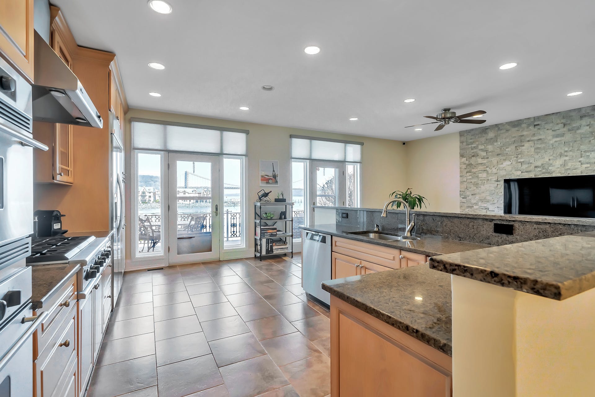 133 Hudson Cove