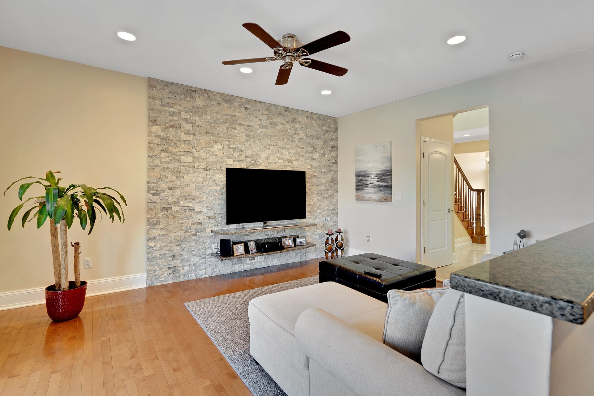 133 Hudson Cove