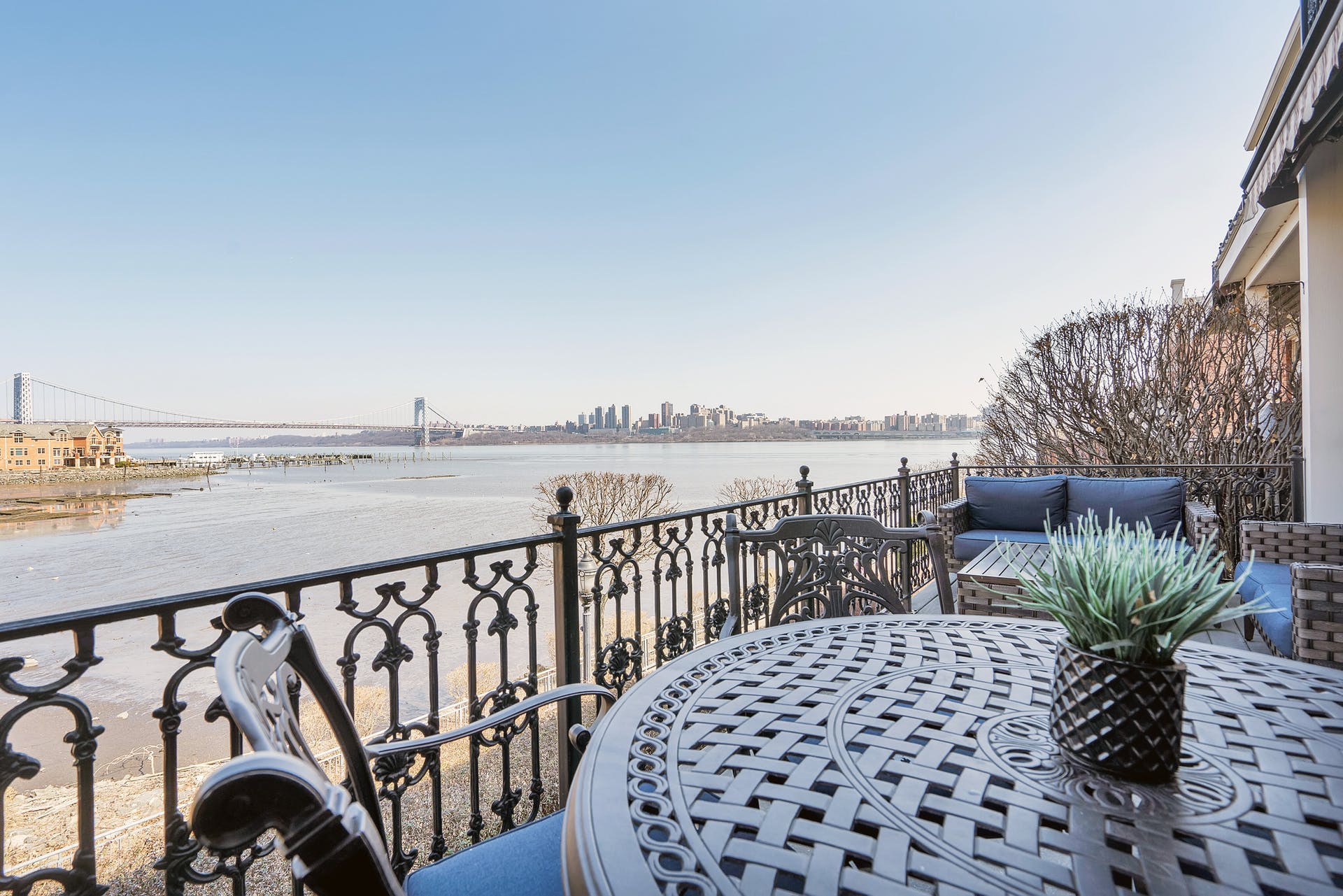 133 Hudson Cove