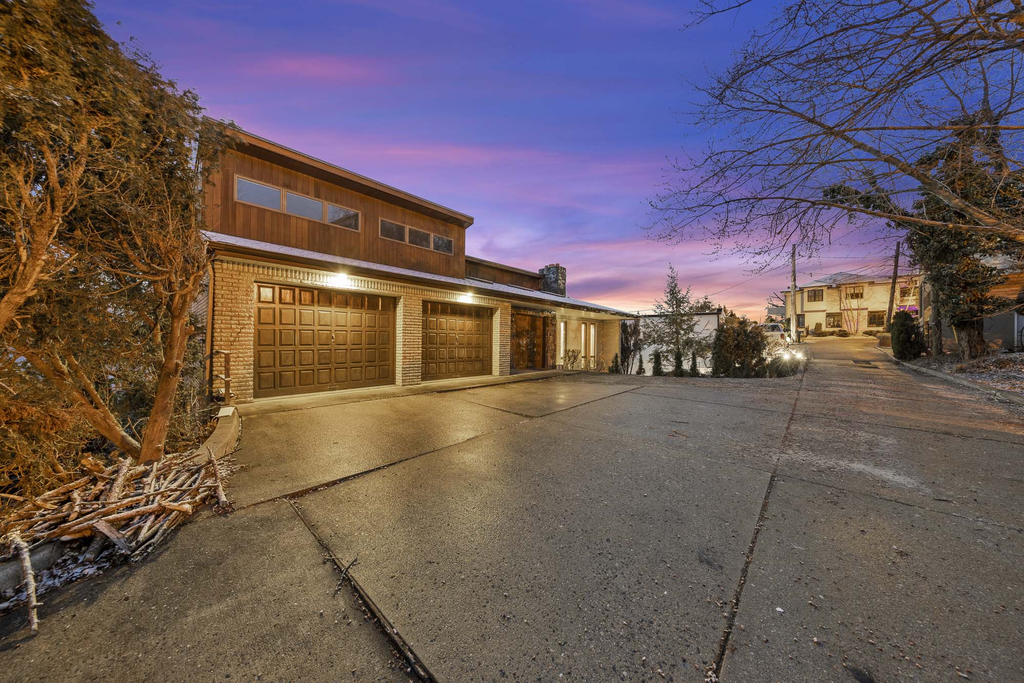 16 Vista Ln