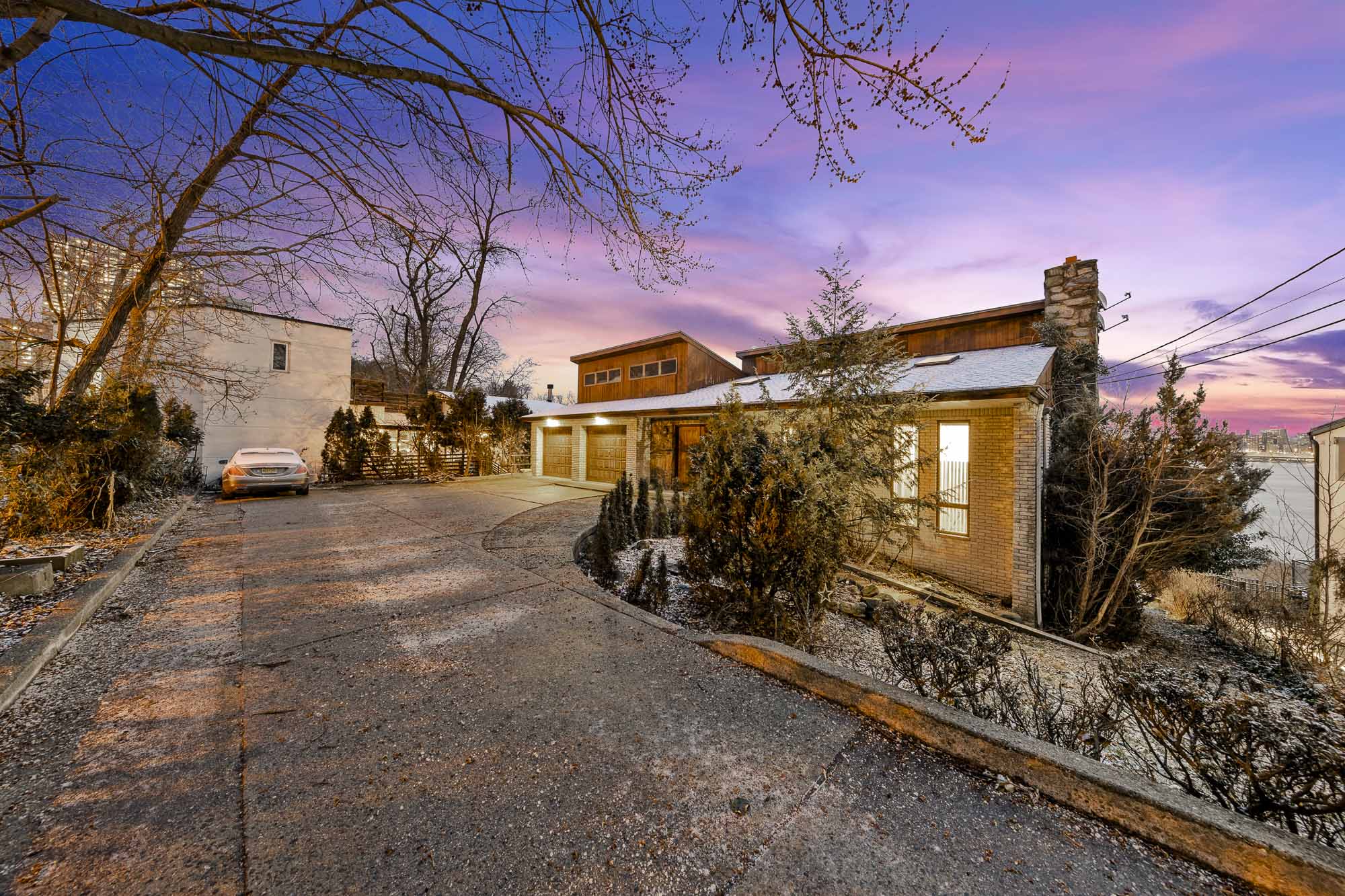16 Vista Ln