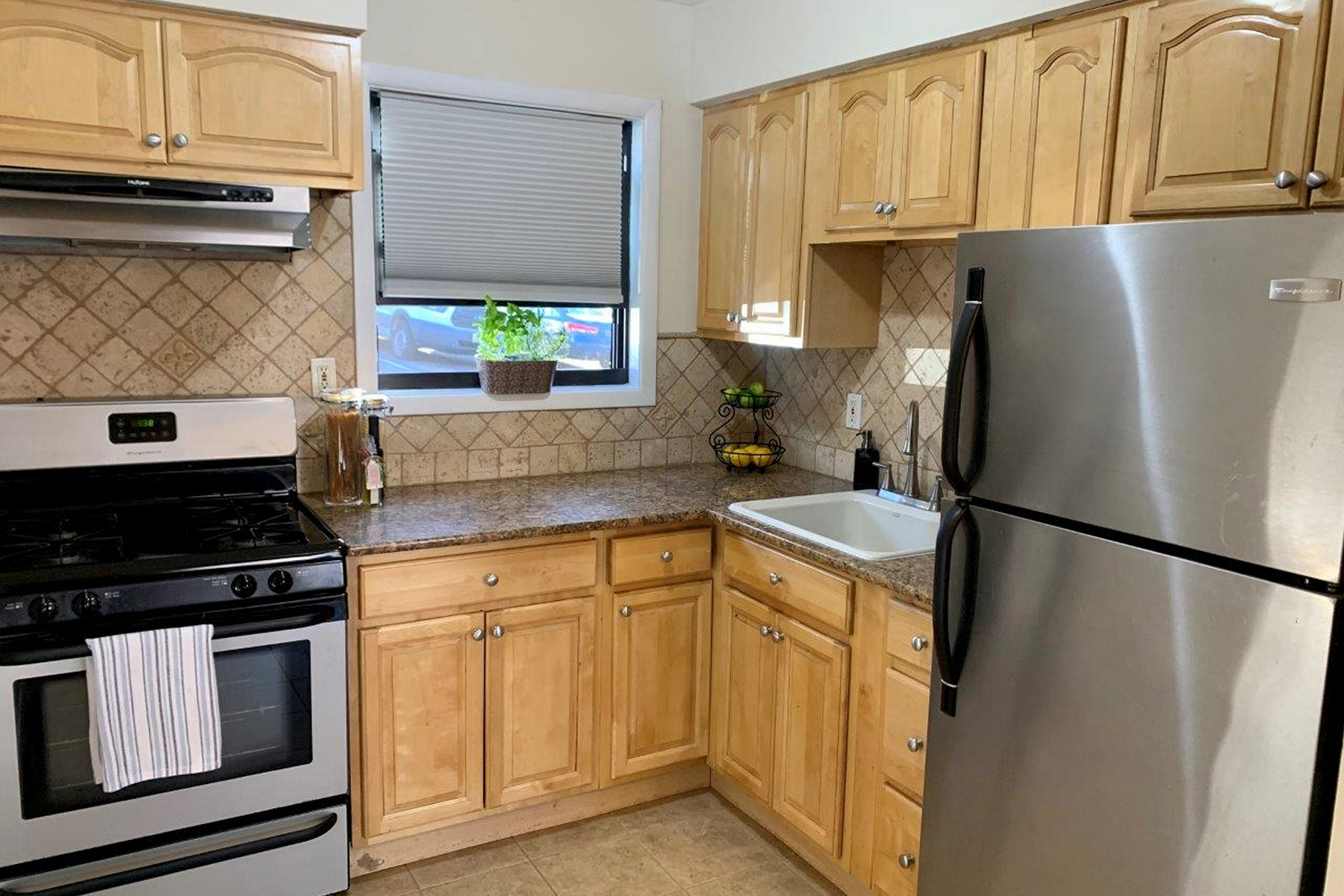2 Colonial Dr D