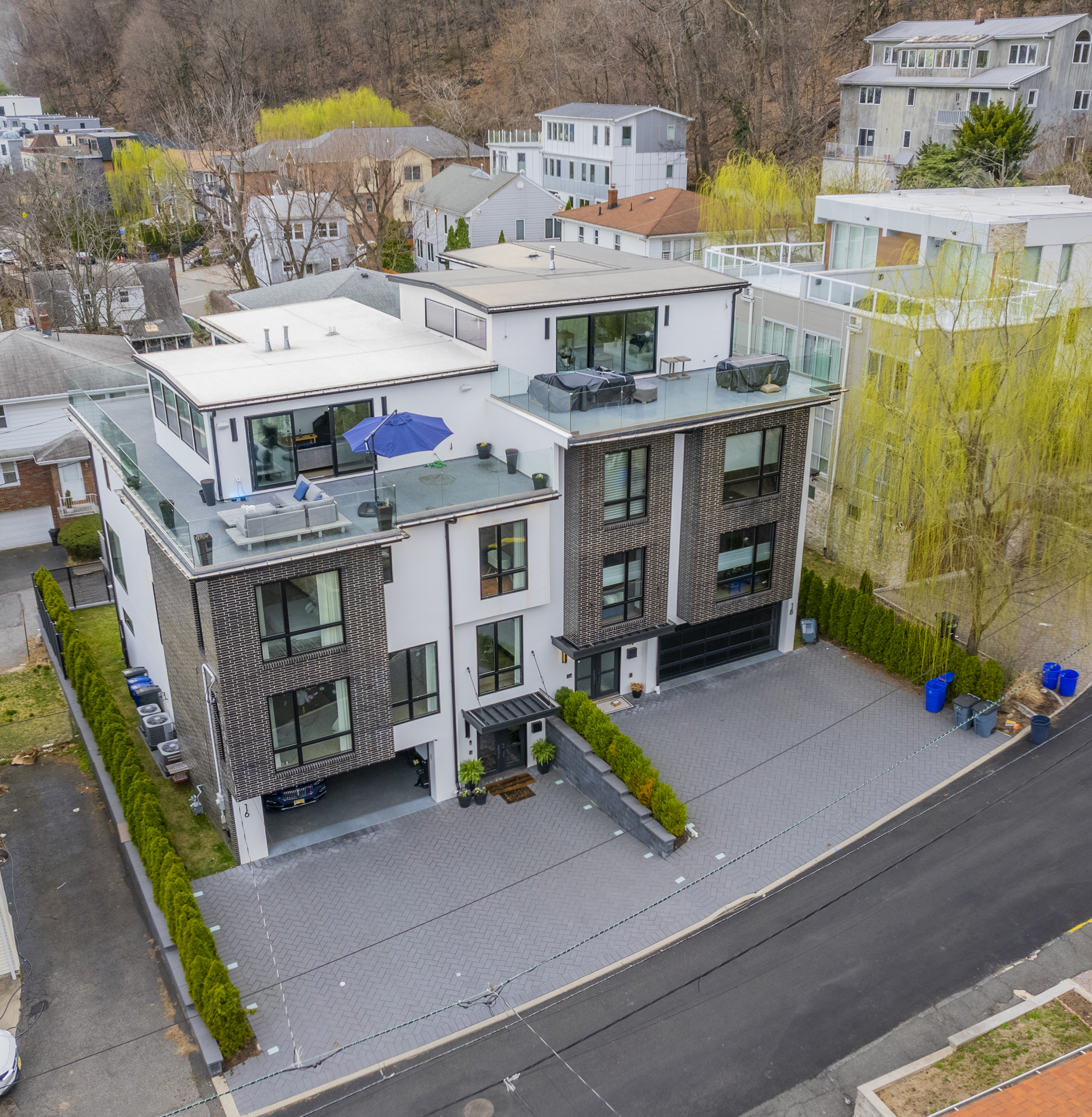 16 Casta Lane