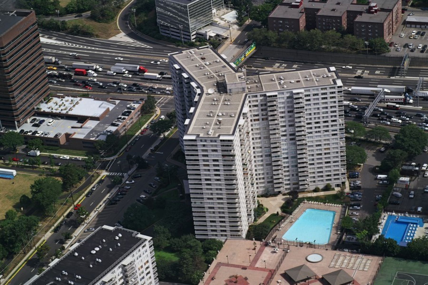2100 Linwood Avenue Apt 23P