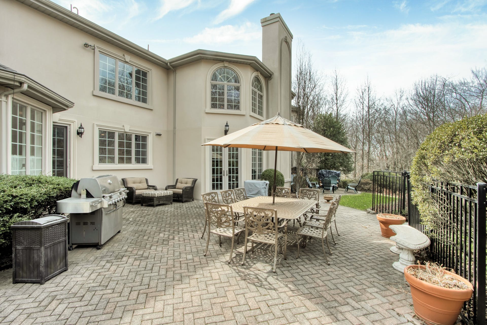27 N Pond Rd