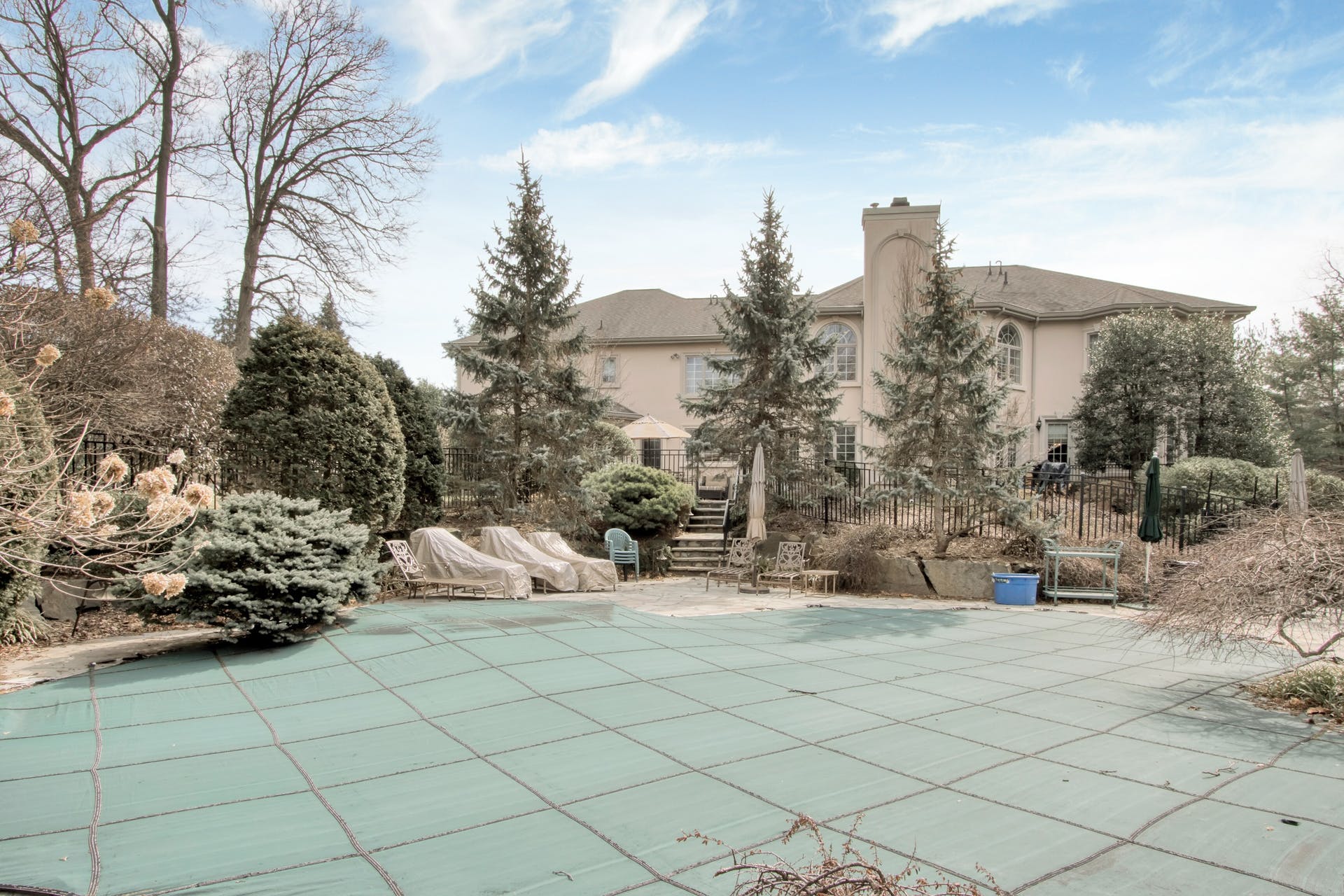 27 N Pond Rd