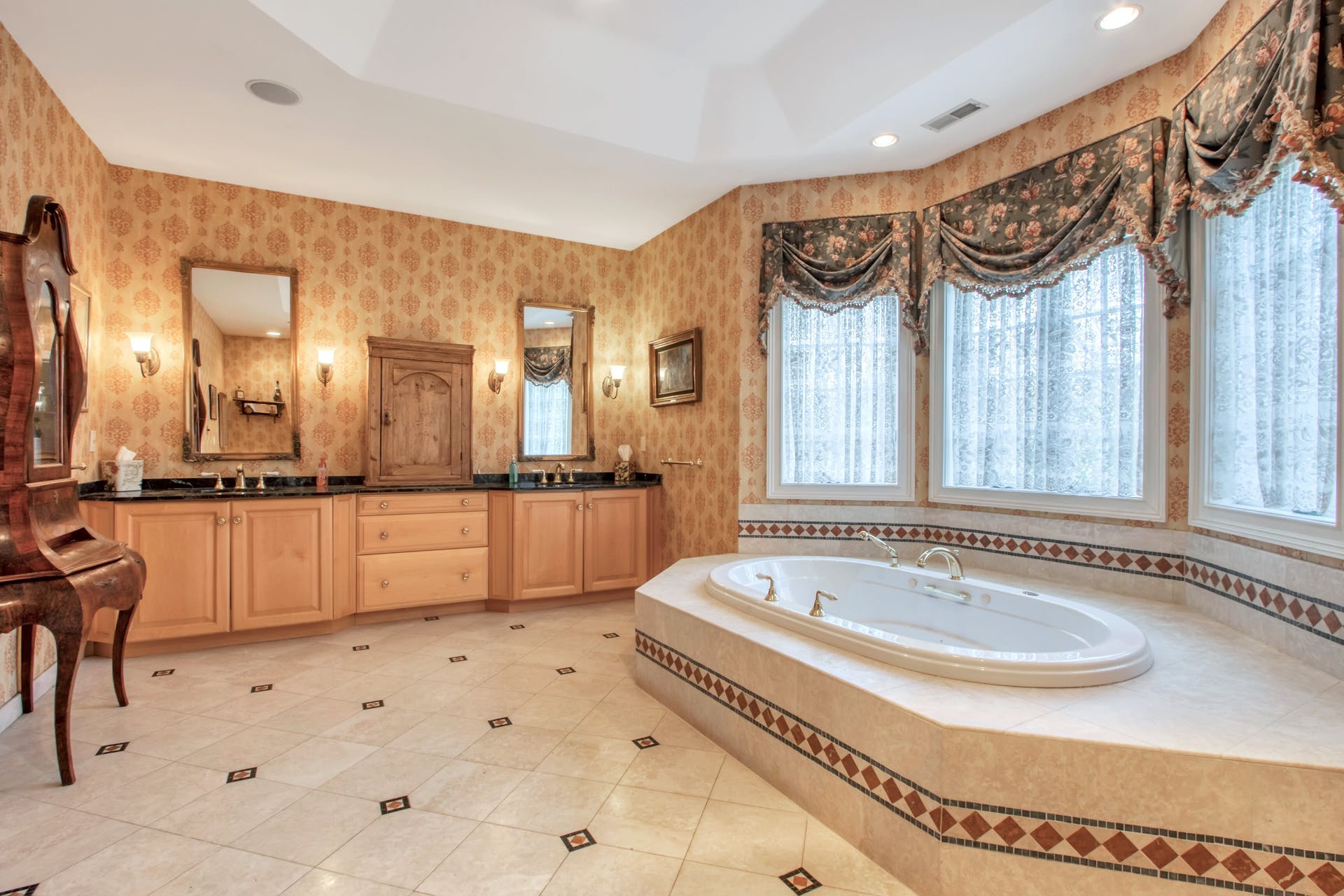 27 N Pond Rd