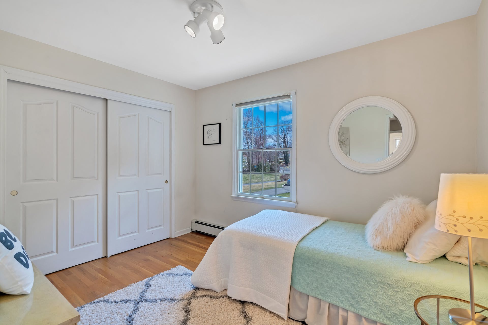 33 Walton Avenue
