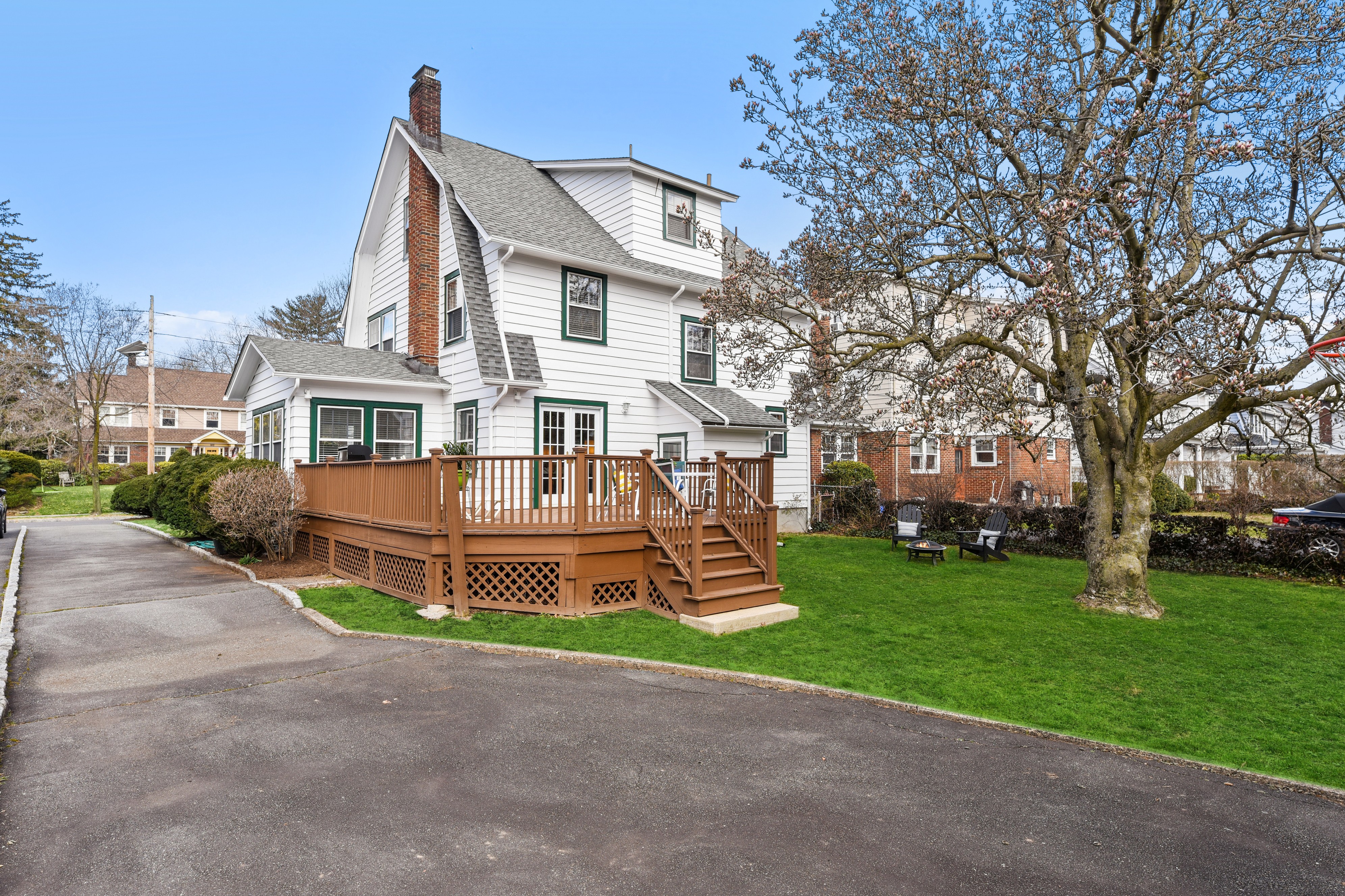99 Essex Avenue