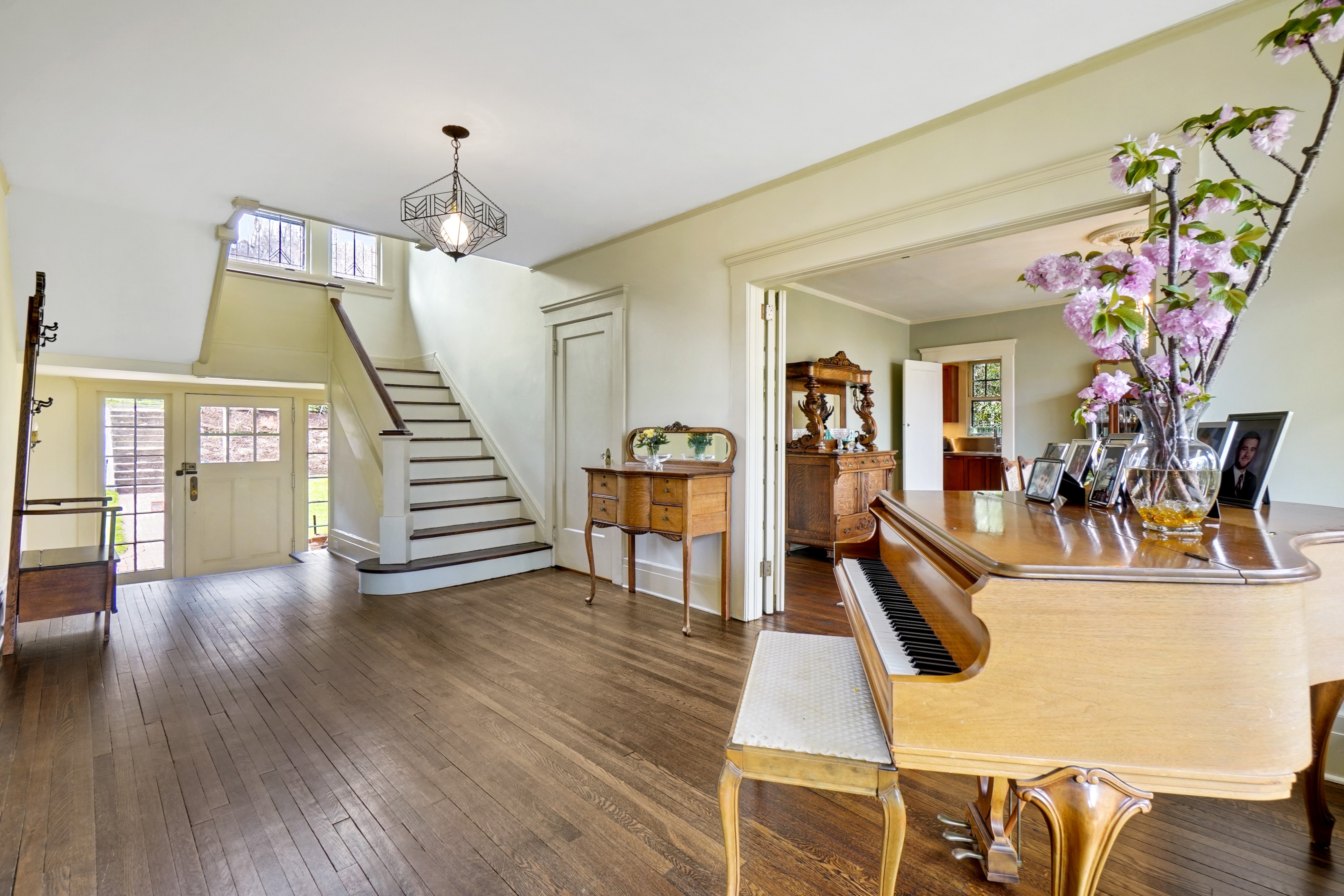 283 Upper Mountain Avenue
