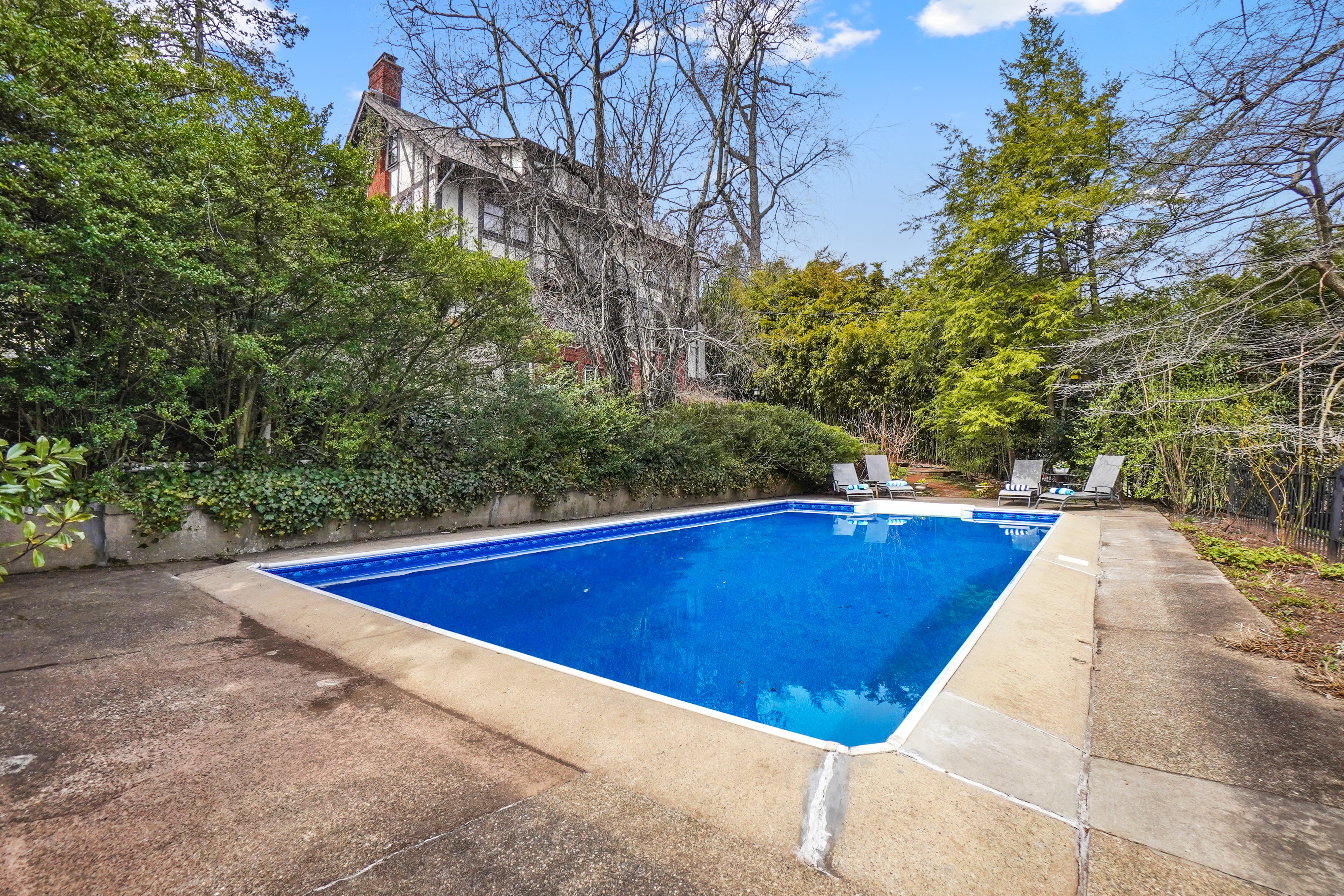 283 Upper Mountain Avenue