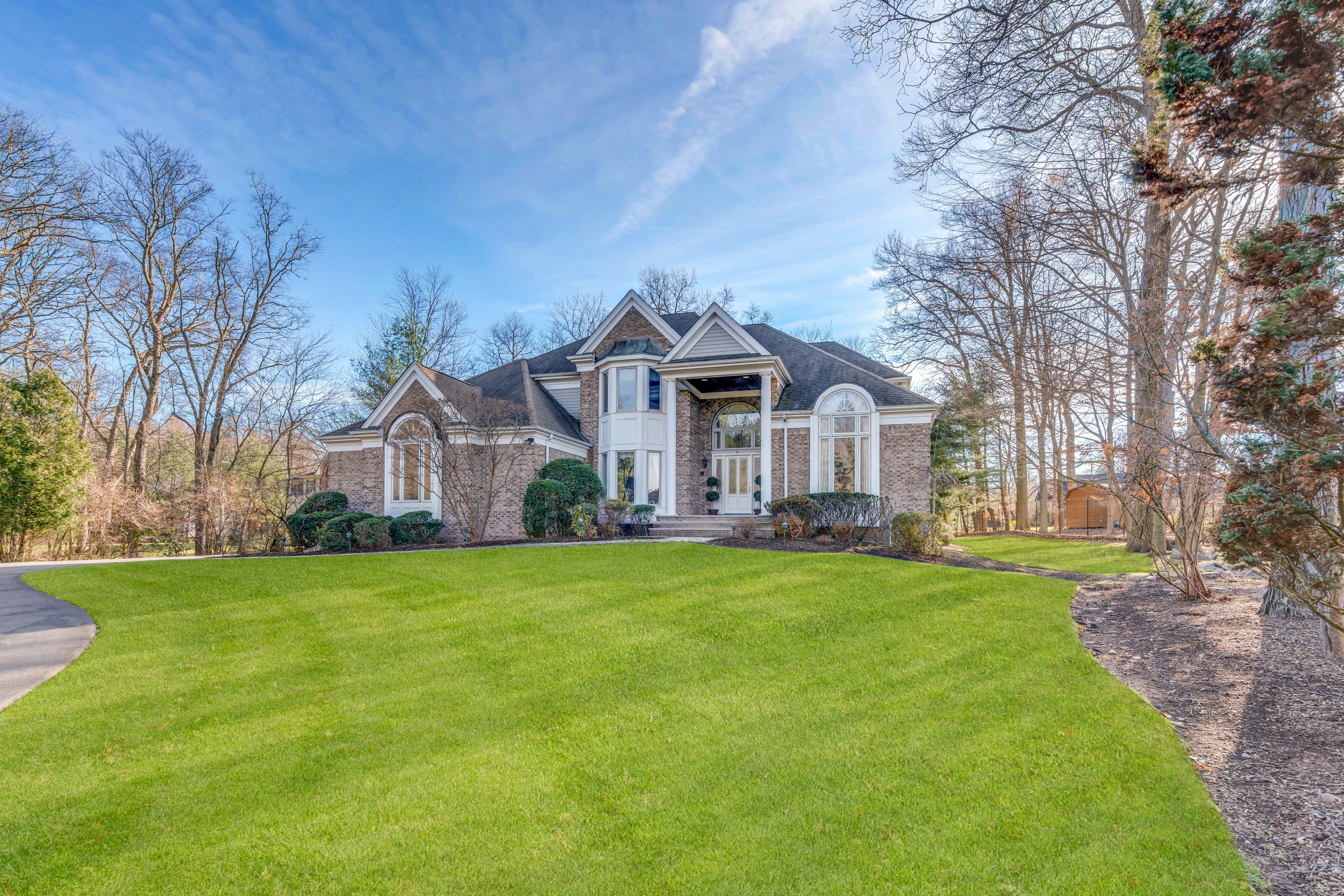 2 Willow Hill