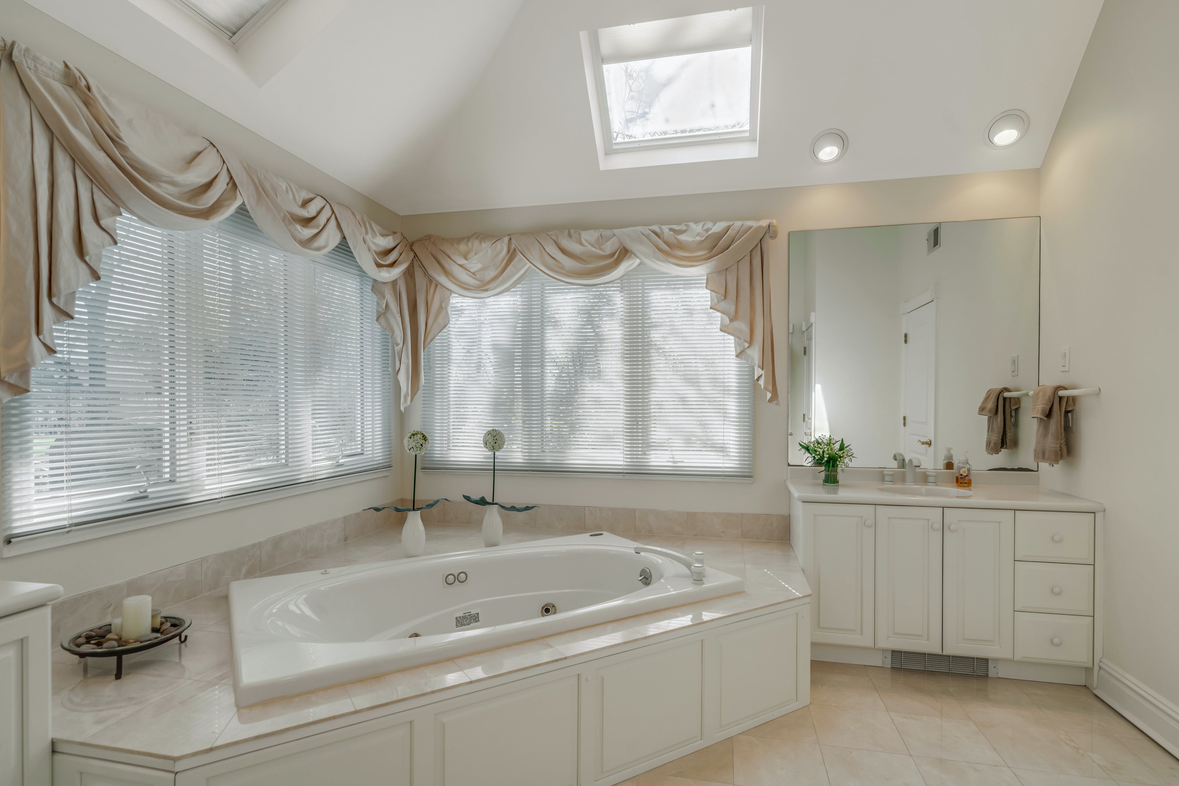 2 Willow Hill