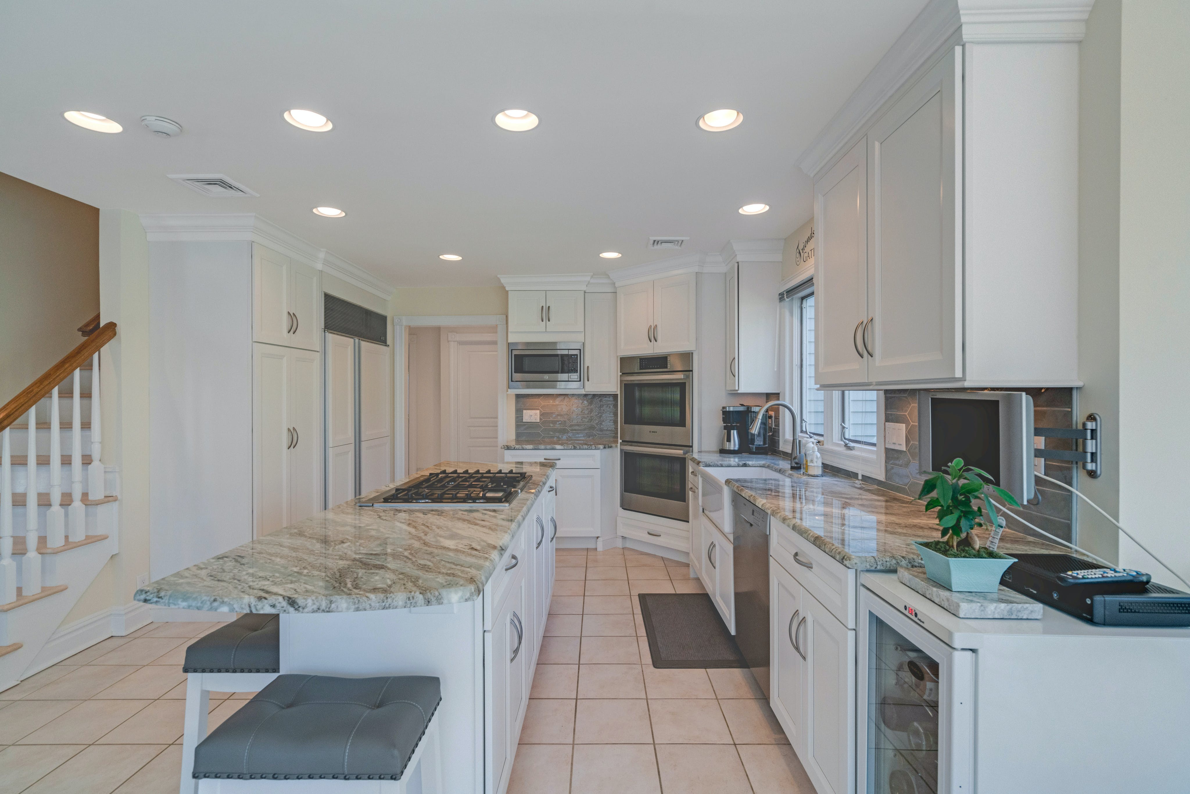 2 Willow Hill