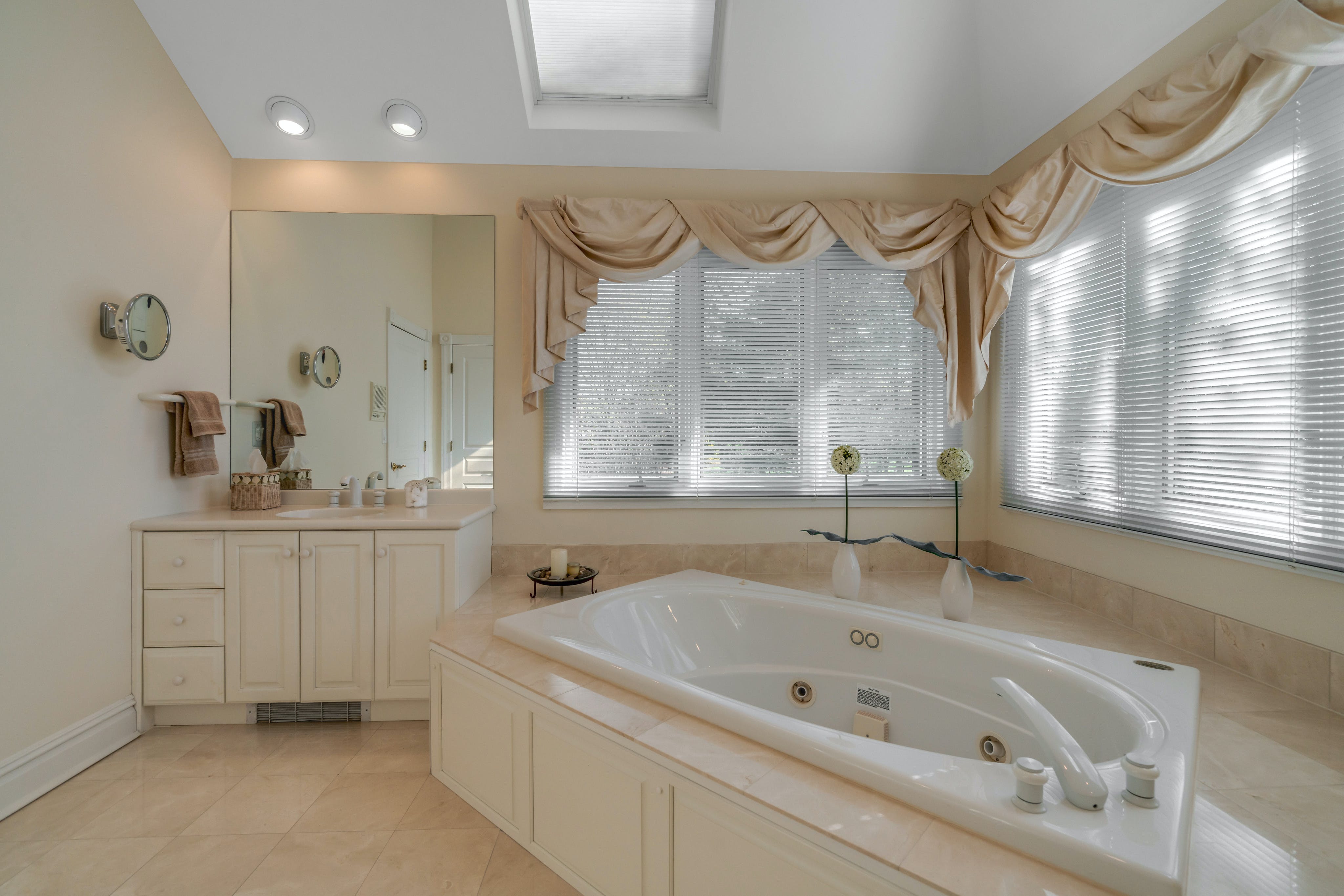 2 Willow Hill