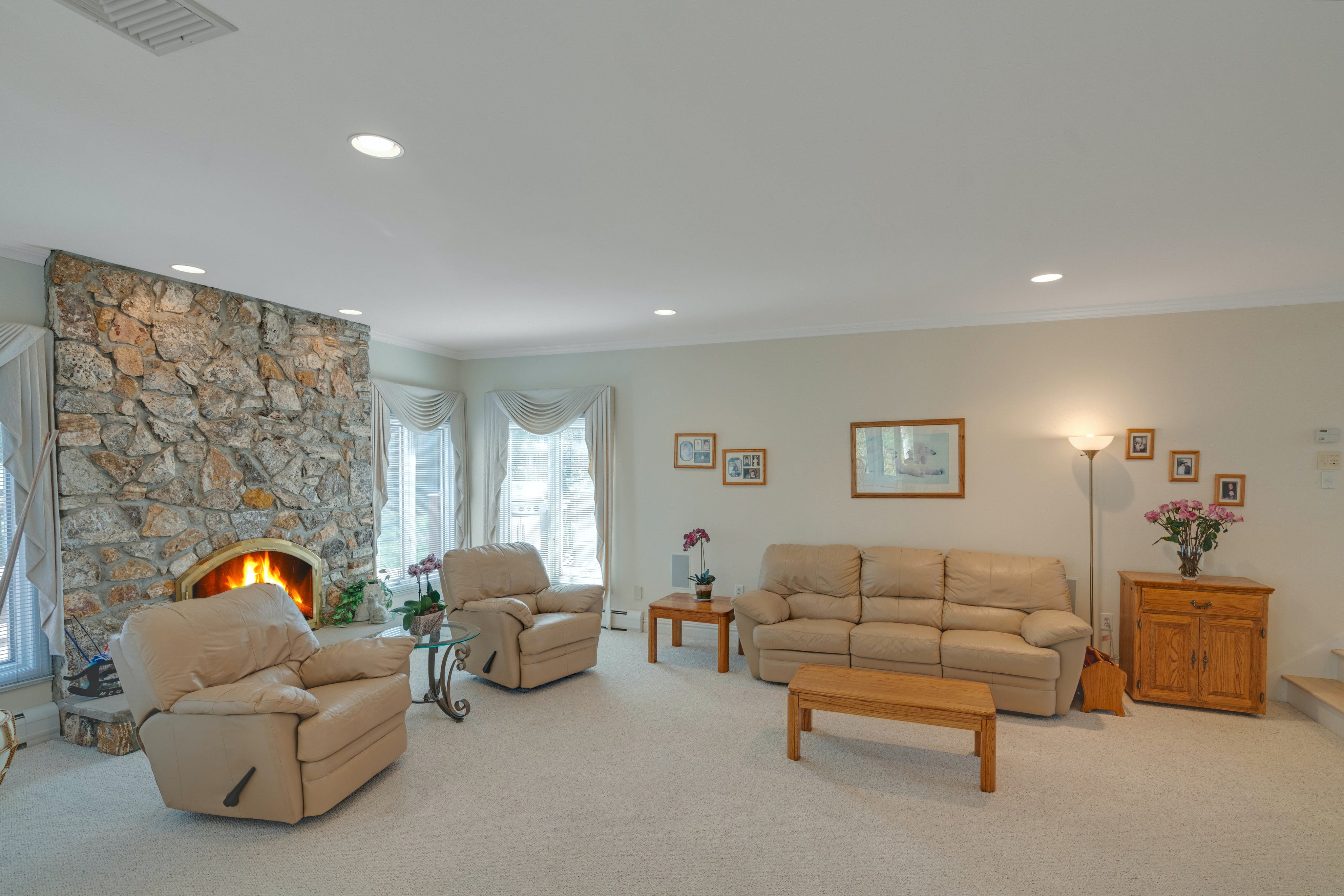 2 Willow Hill