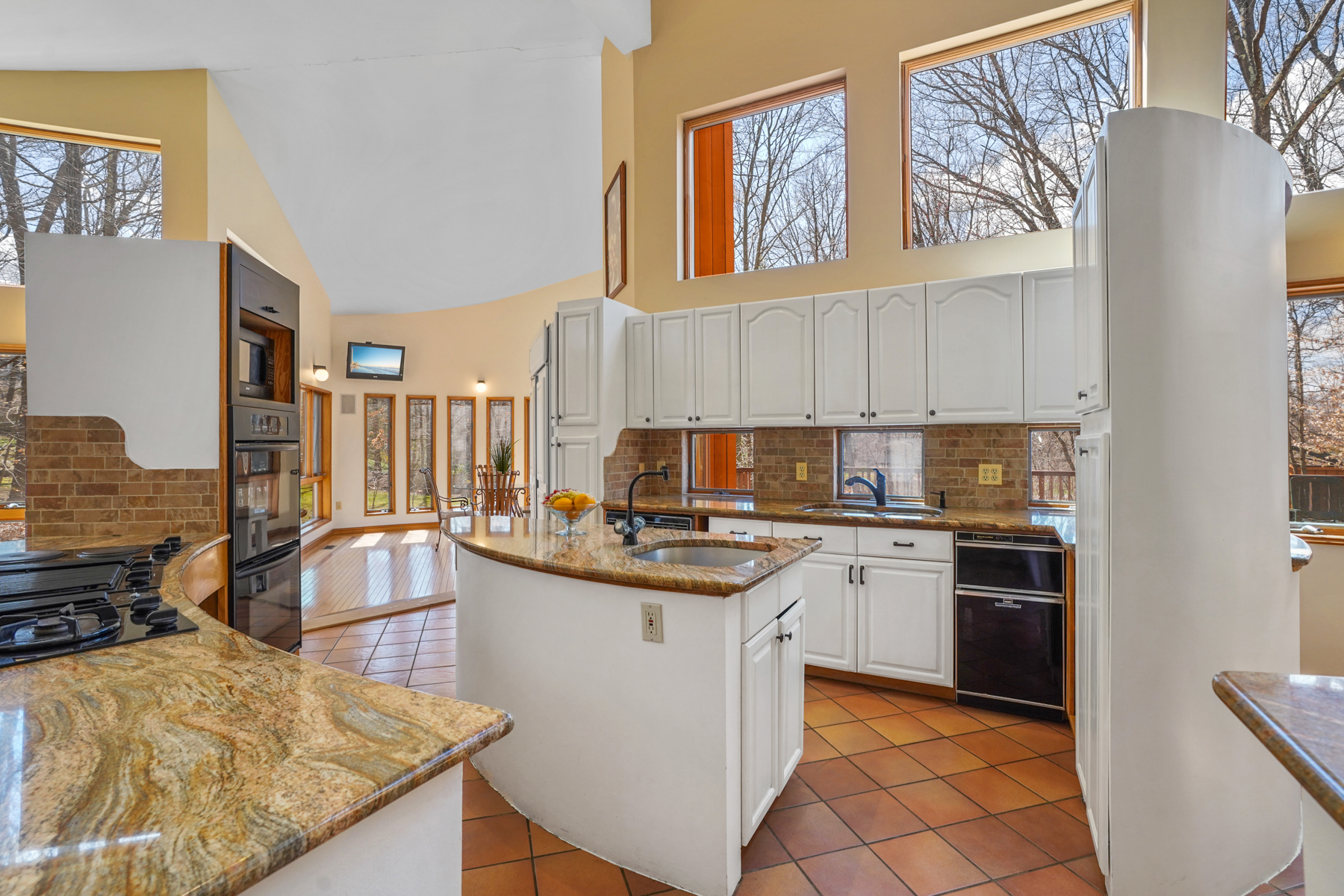 821 Lenel Lane