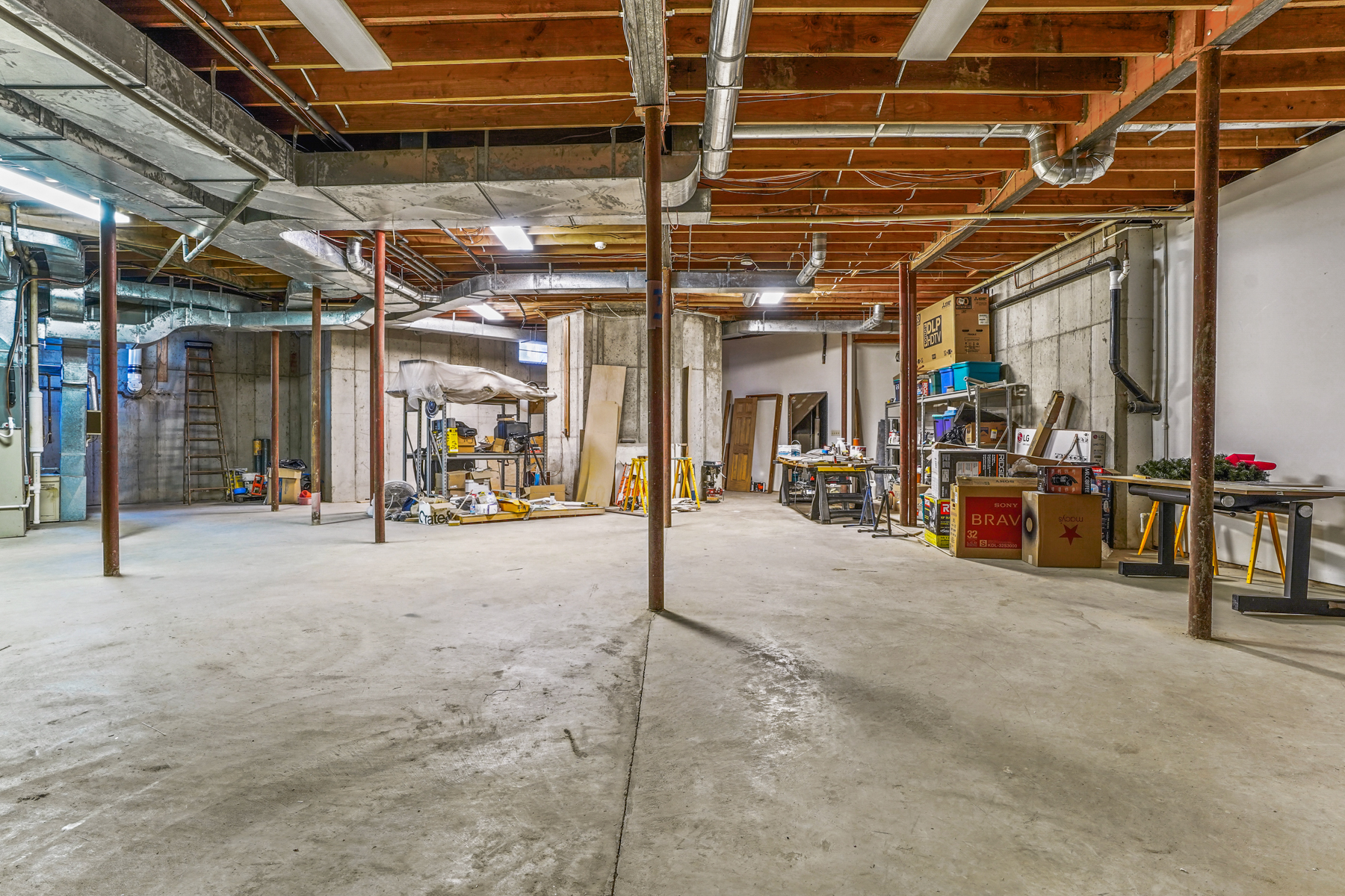 821 Lenel Lane