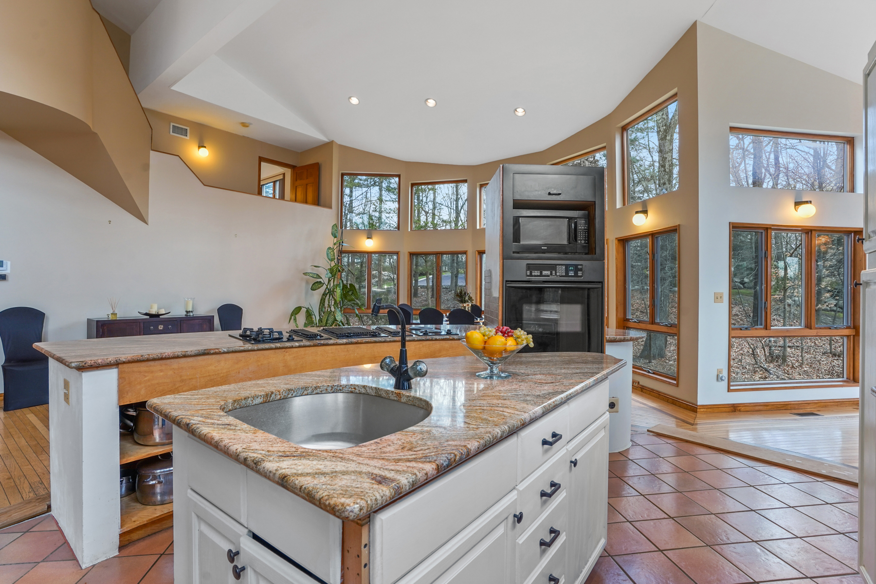 821 Lenel Lane