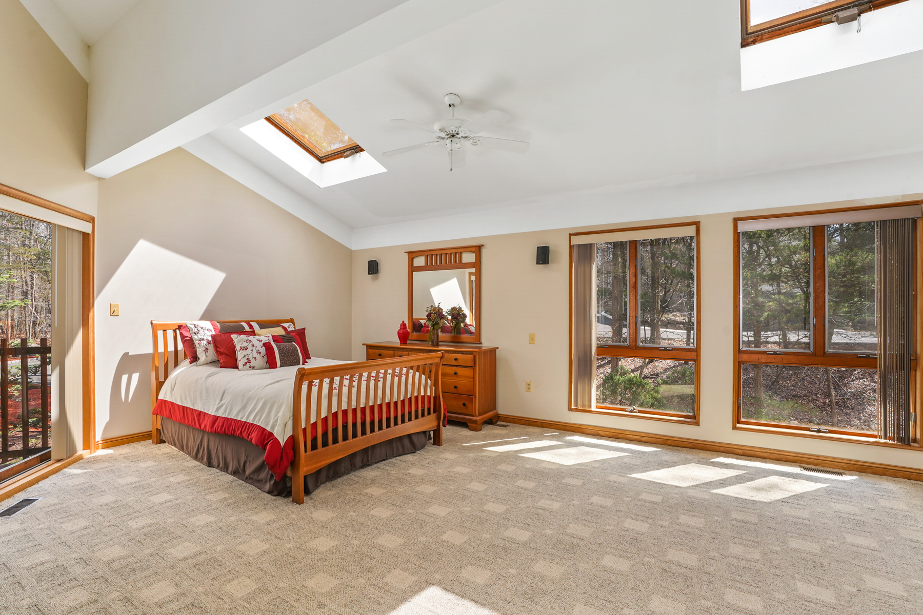 821 Lenel Lane